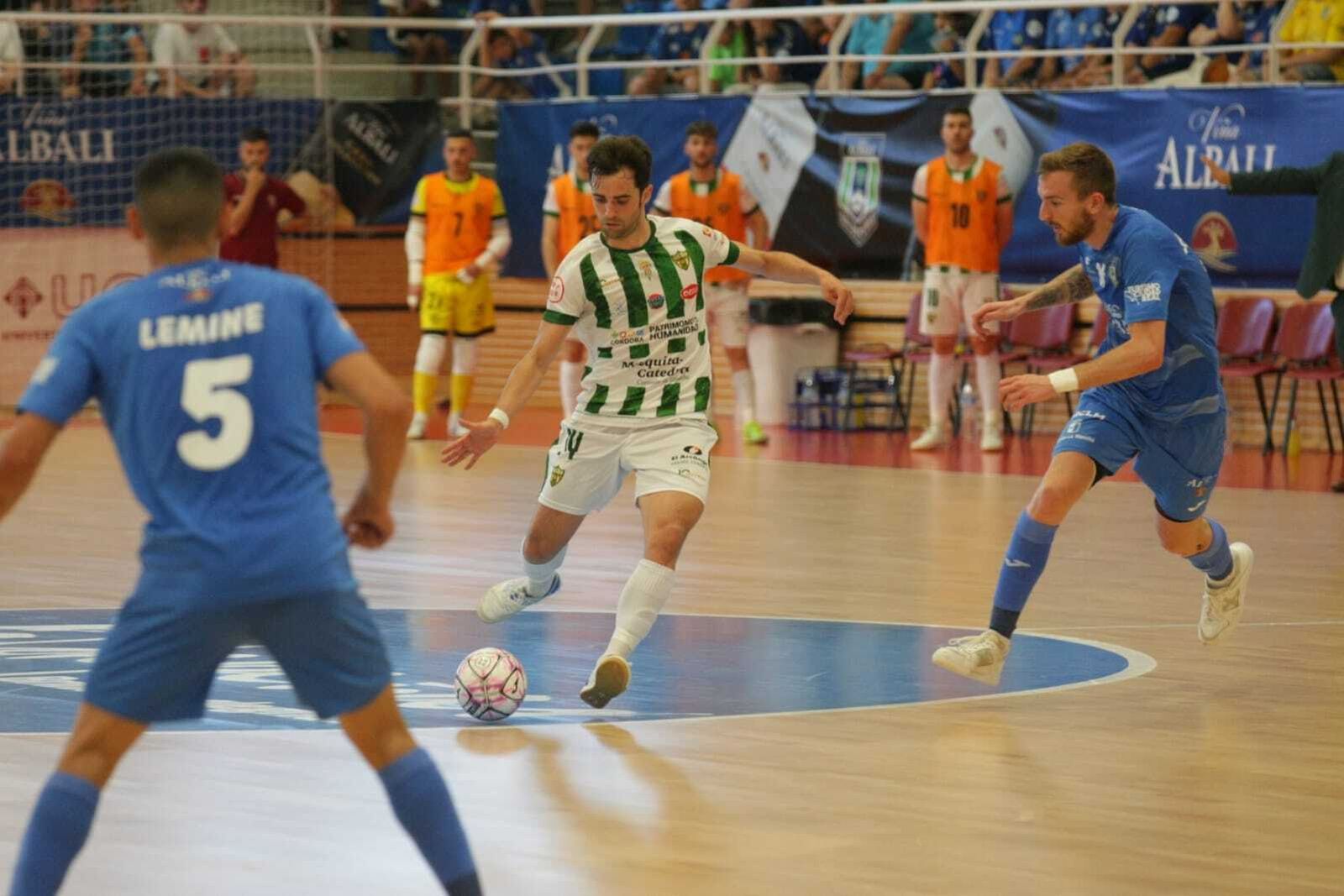 La derrota del Córdoba Futsal ante el Viña Albali Valdepeñas, en imágenes