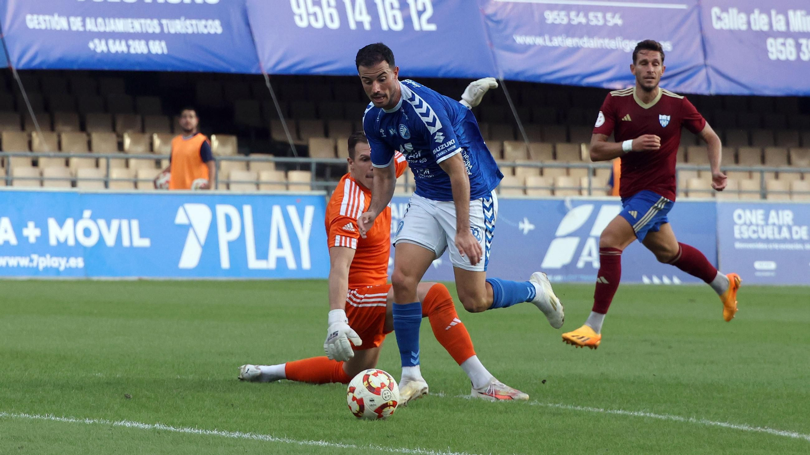 Imágenes del Xerez DFC contra La Unión Atlético en Chapín