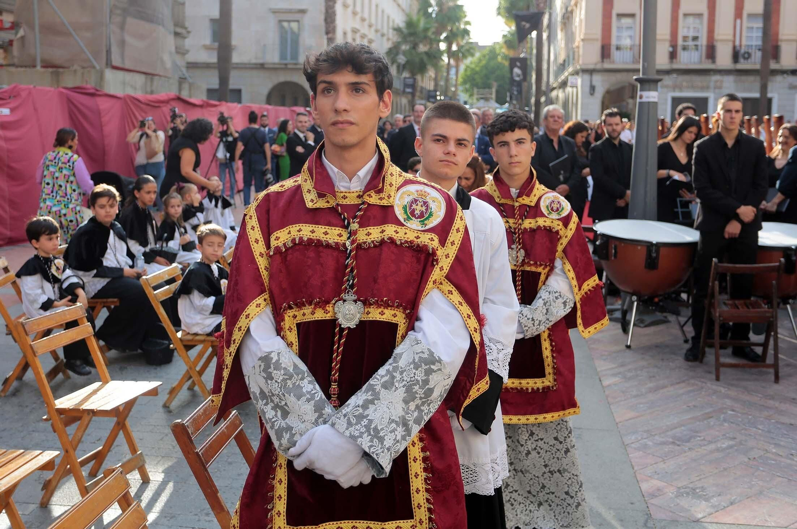 Imágenes de la imposición de la Medalla de Oro de Huelva al Cristo del Amor