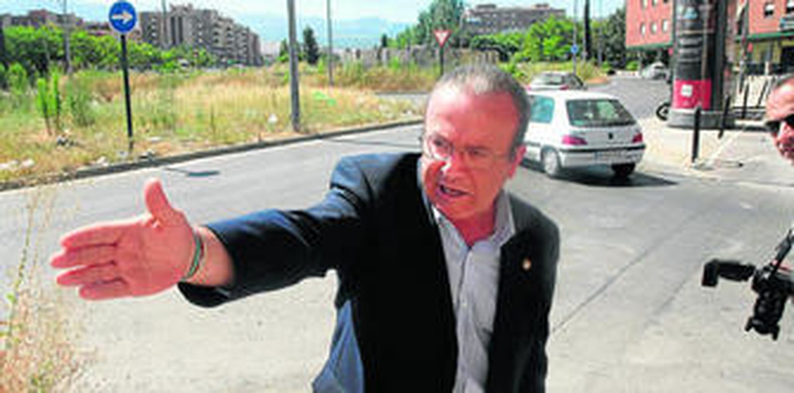 Mérida señala una de las zonas que considera abandonadas por el Metro de Granada.