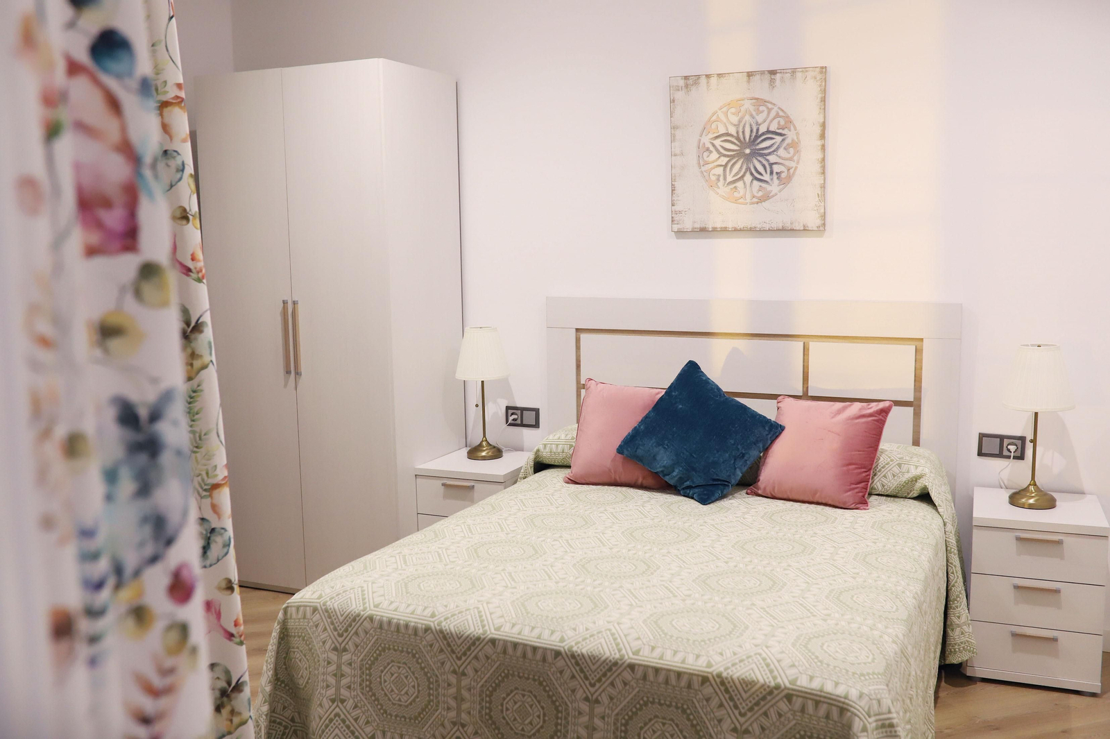 Inaguración de apartamentos turísticos en el Arenal