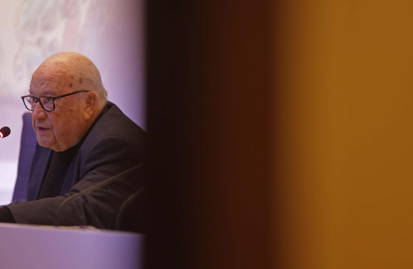 Fotos de la presentación del libro “Algeciras en el corazón y en la memoria”, de Alberto Pérez de Vargas