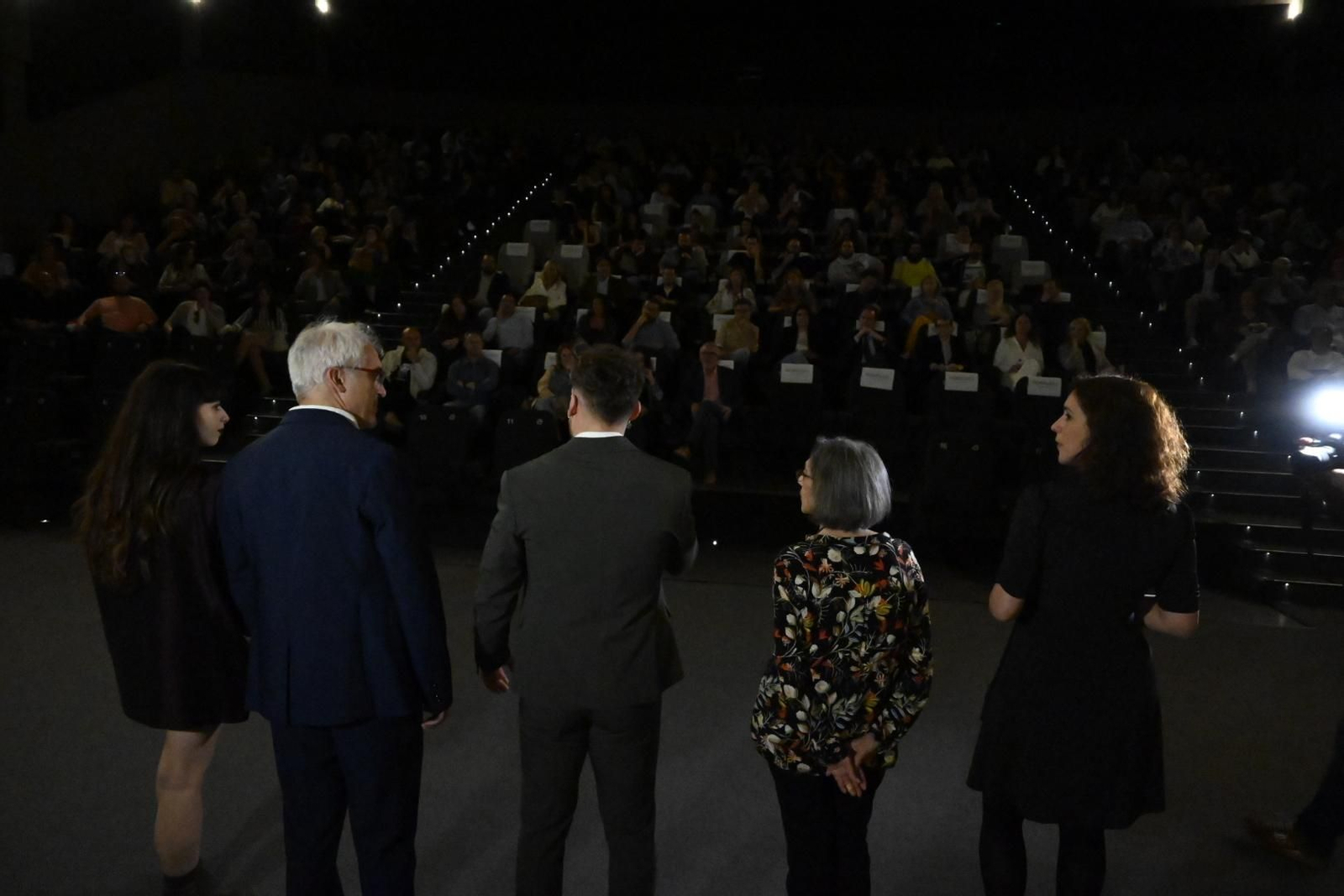 Estreno del cortometraje 'Carroña' del cineasta onubense Elías Pérez , en imágenes