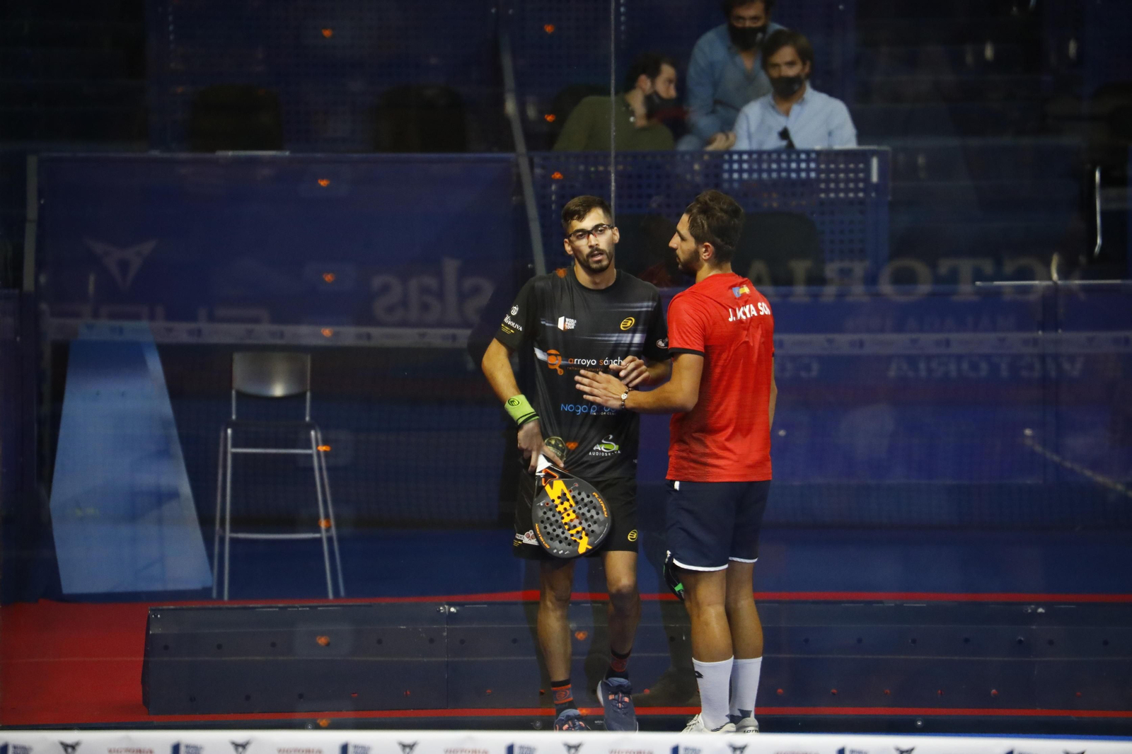 La cara y la cruz de Javi Garrido y Xisco Gil en el World Padel Tour de Córdoba, en imágenes