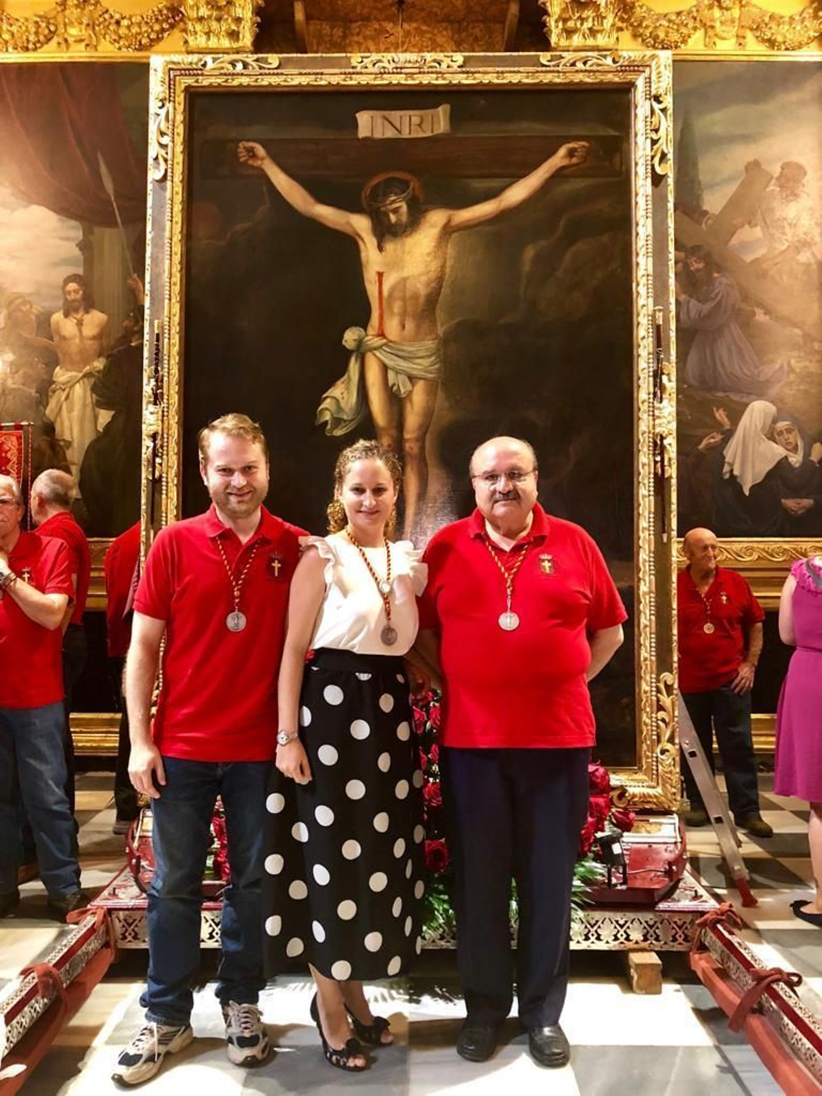 Francisco Gutiérrez junto a sus hijos.