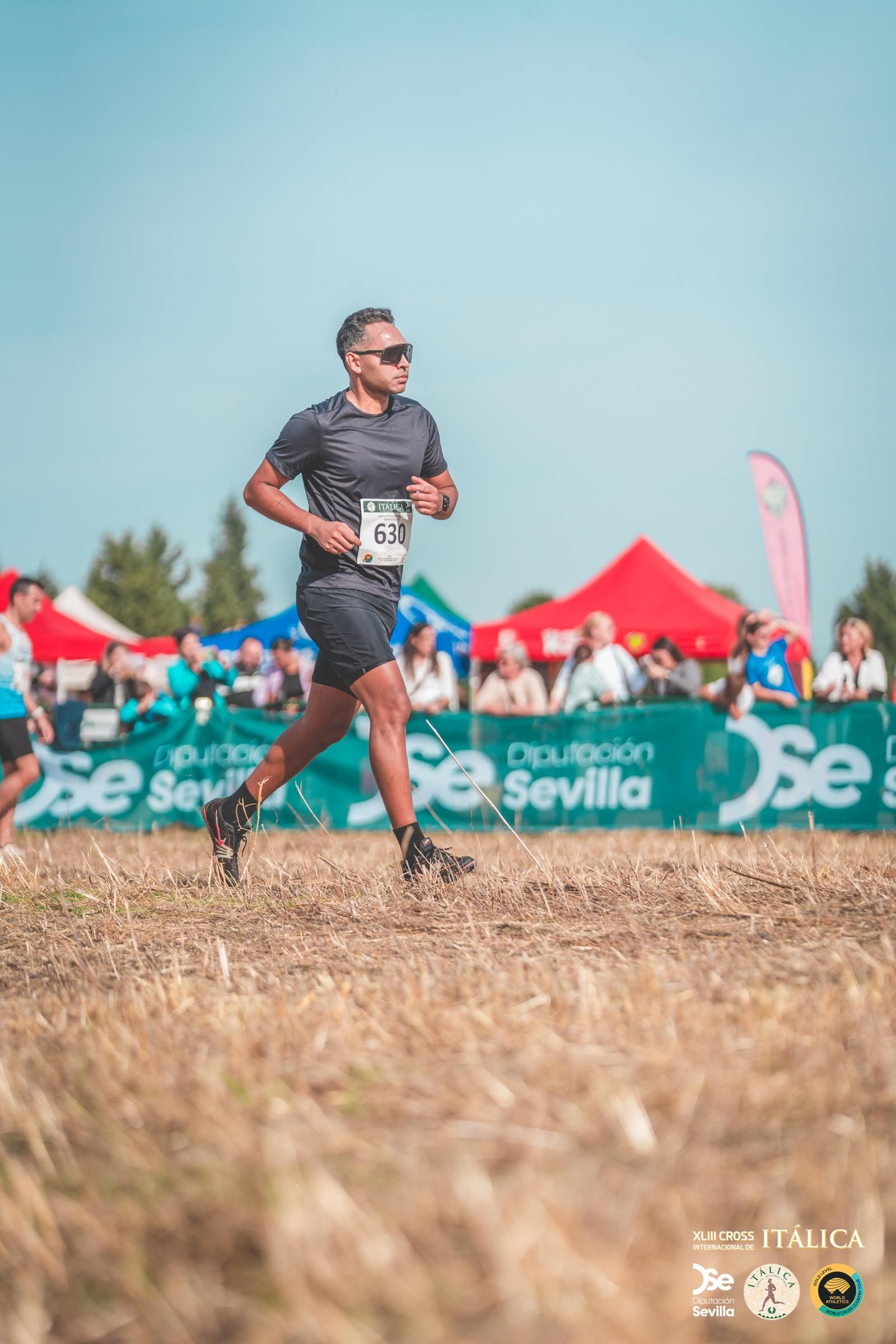 Búscate en las fotos del Cross de Itálica 2025 | 2