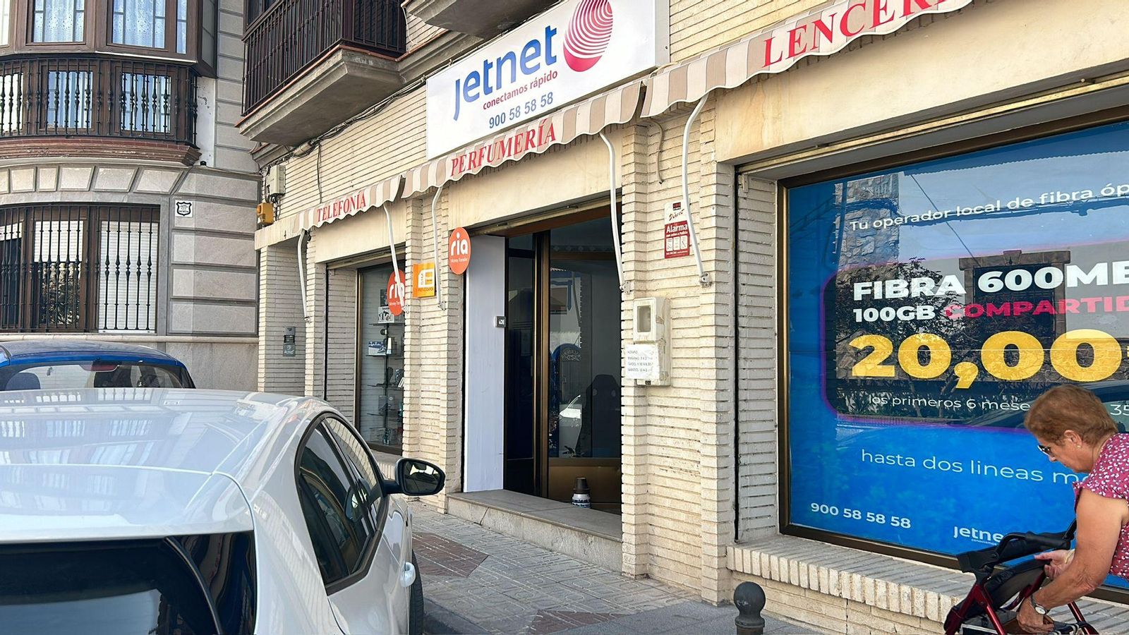 La empresa de telecomunicaciones cuenta con varias sucursales en la provincia granadina.