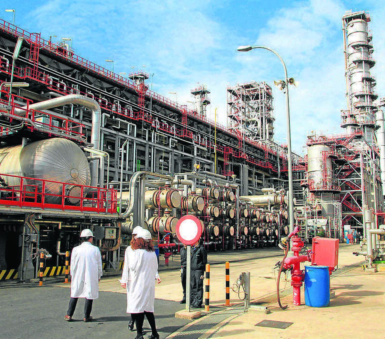 Cepsa logra un beneficio de 830 millones, el mayor de la última década