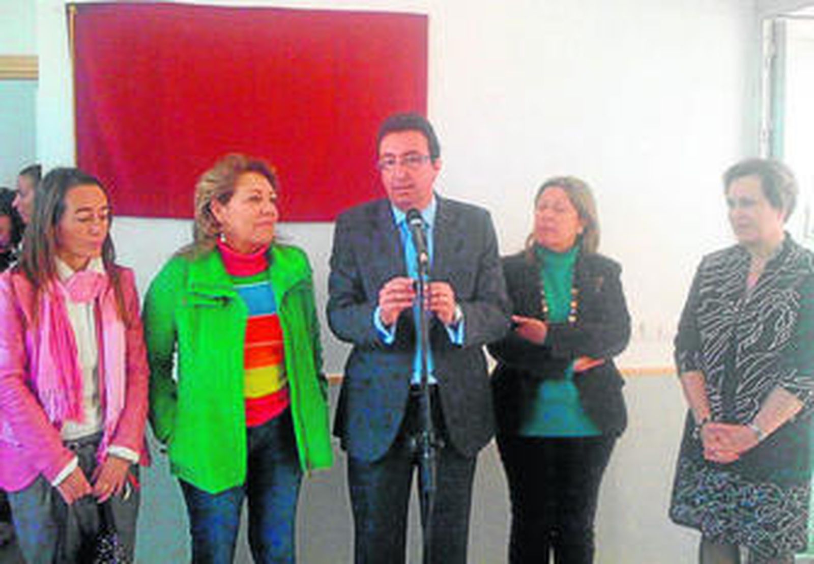 El alcalde, Manuel Andrés González, en el acto de inauguración de la guardería.