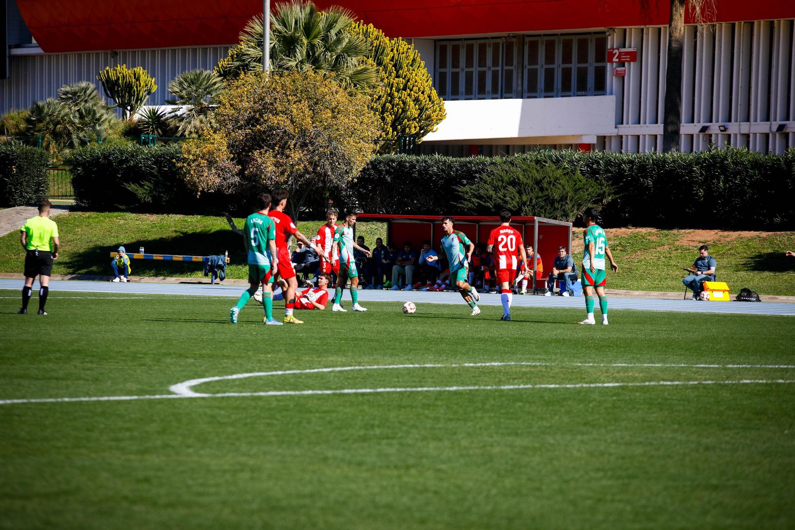 Las imágenes de Segunda RFEF entre Almeria B y recreativo de Granada
