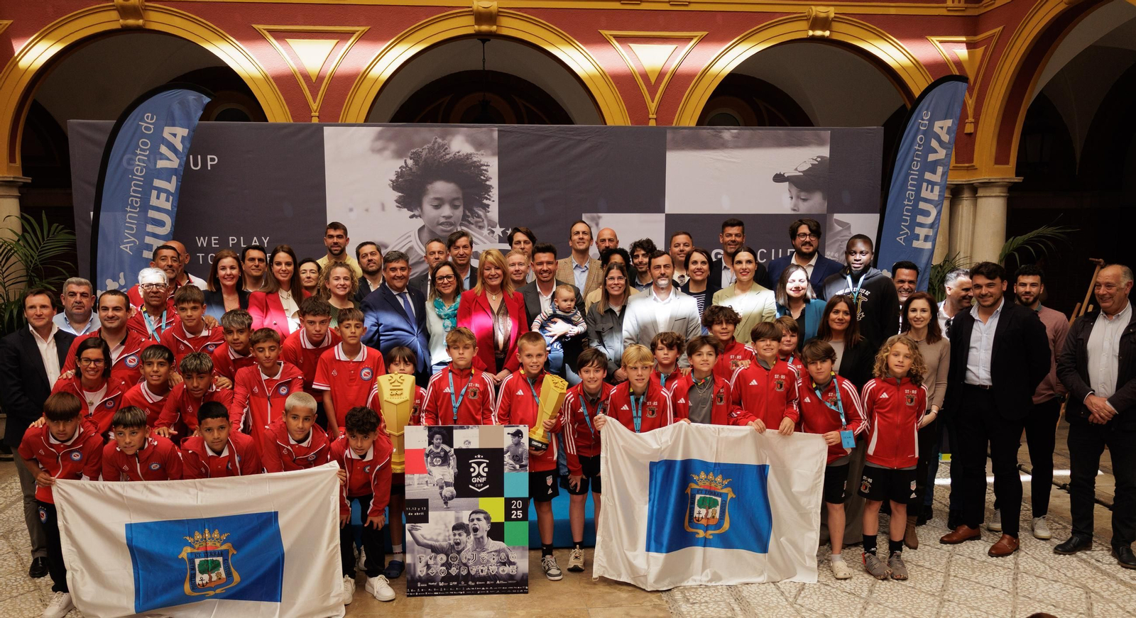 Presentación oficial del torneo en el Ayuntamiento de Huelva.