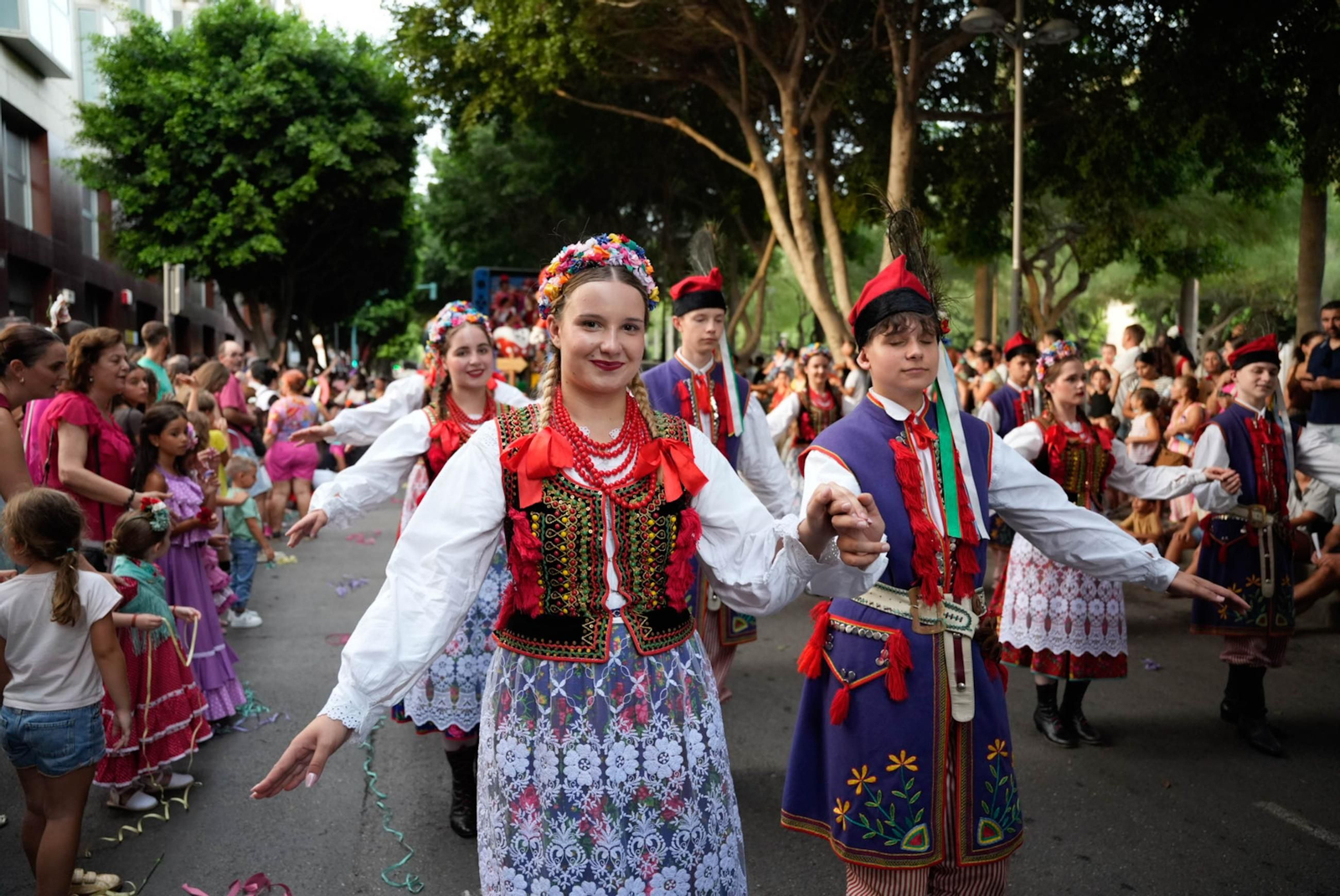 Así se ha vivido la Batalla de Flores en la Feria de Almería