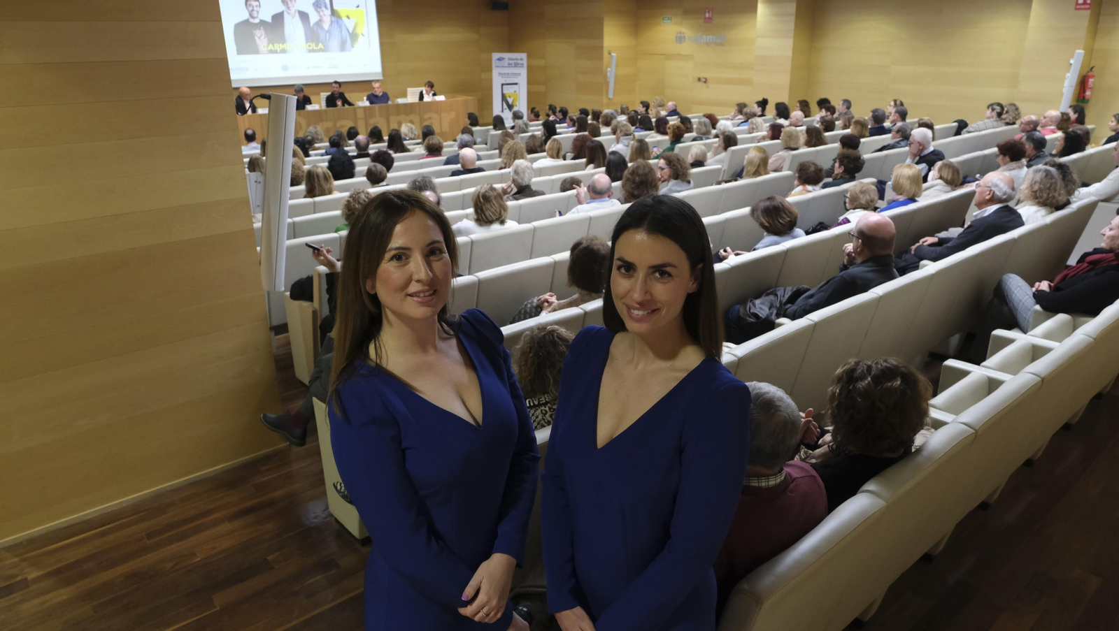 Imágenes de Diario de los Libros con Carmen Mola