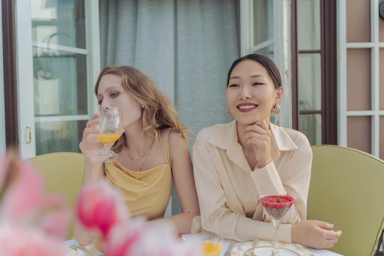 Estos vestidos de Asos por menos de 75€ te convertirán en la invitada perfecta