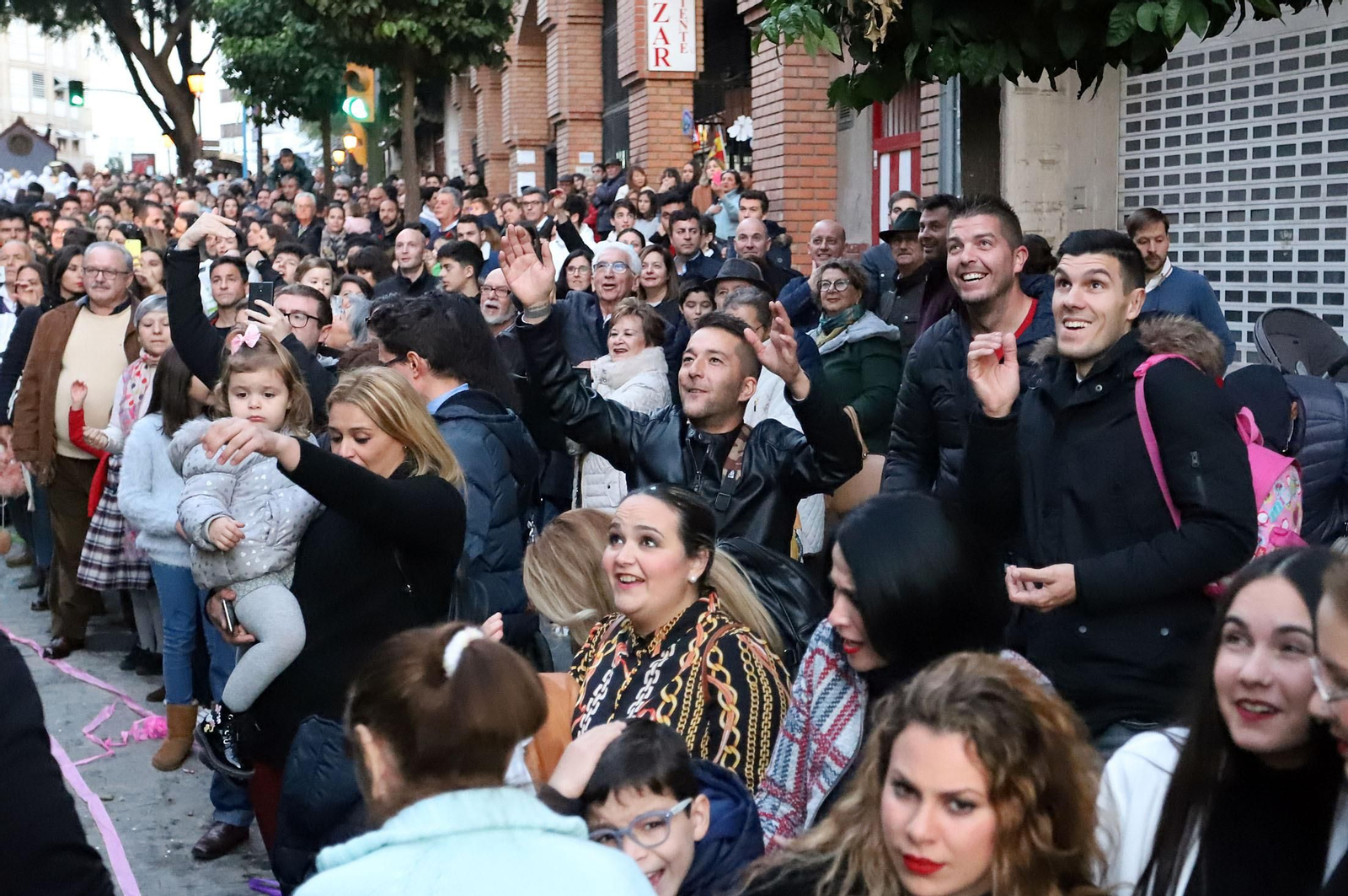 Imágenes de la cabalgata de los Reyes Magos de Huelva