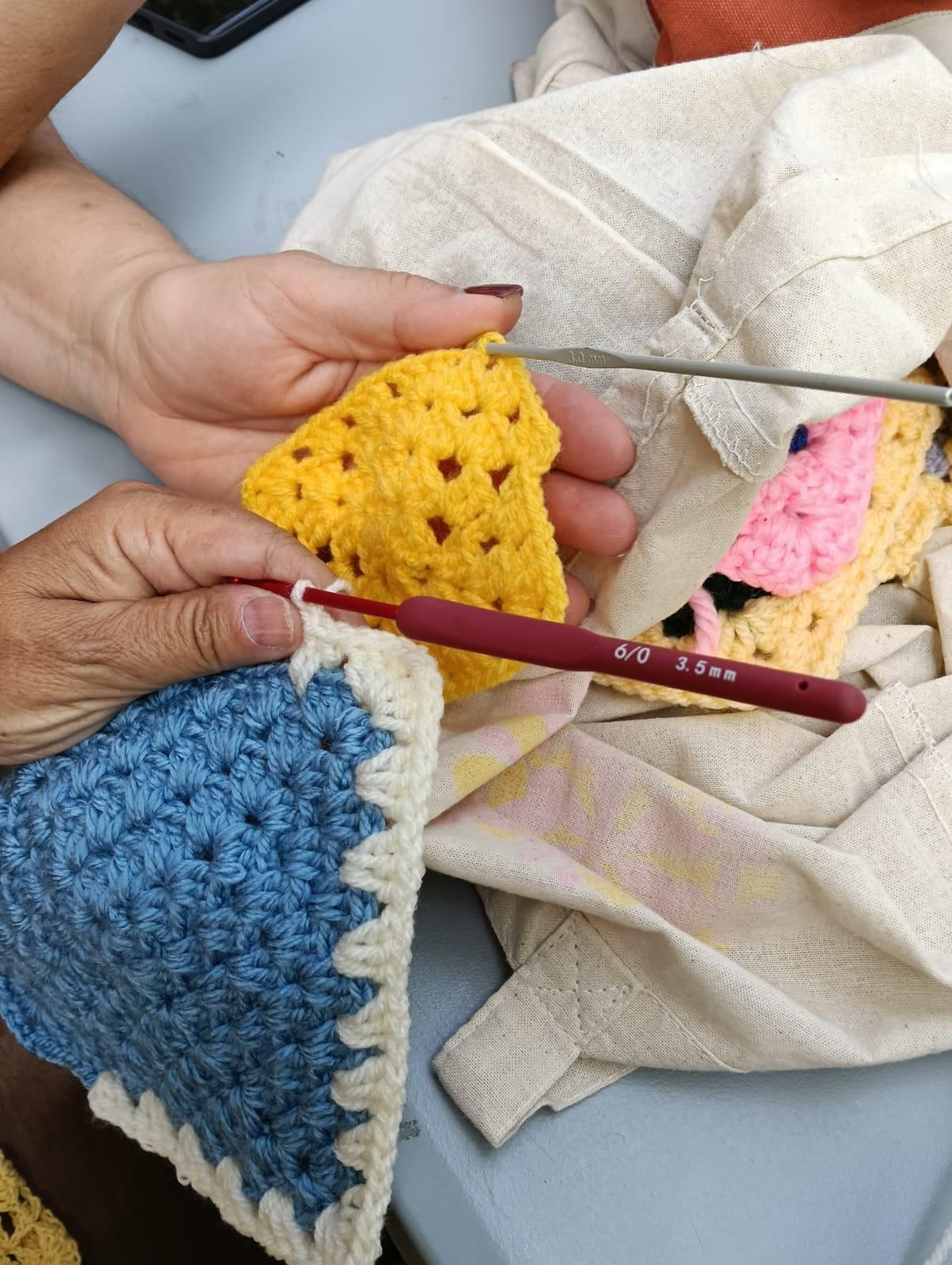 La Plaza de Mina teje