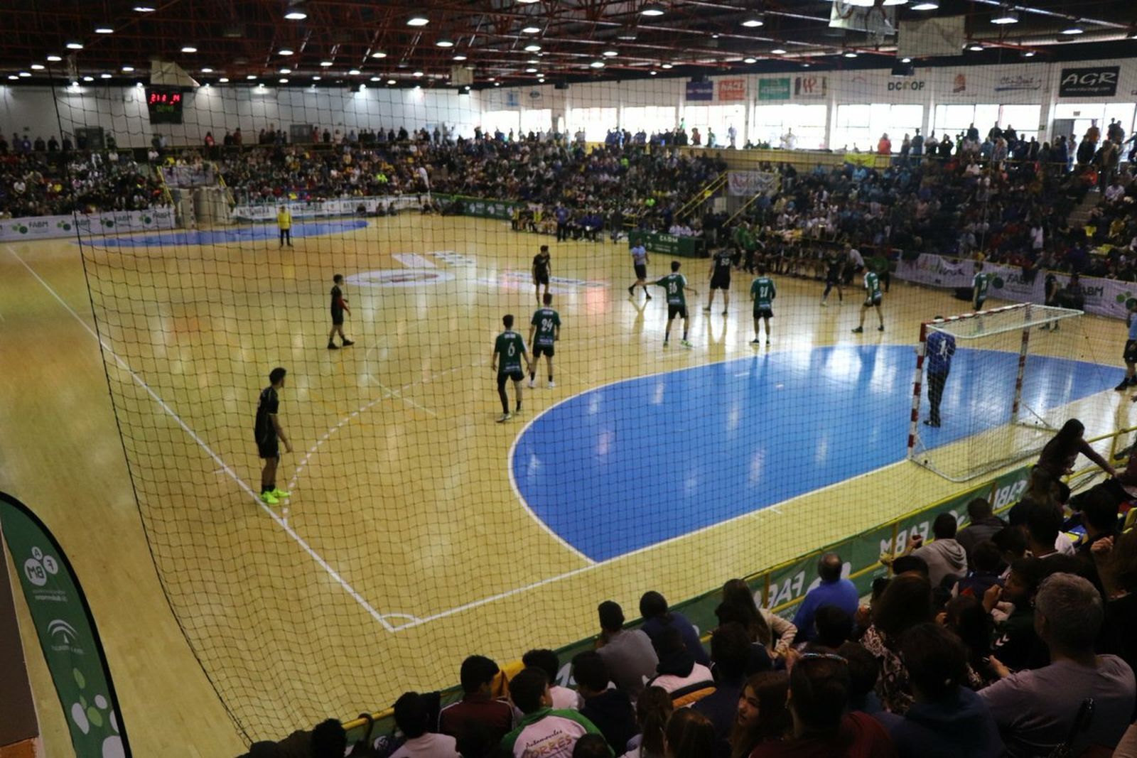 Las fotos del Clínica Dental Torres Antequera, campeón de Andalucía cadete de balonmano