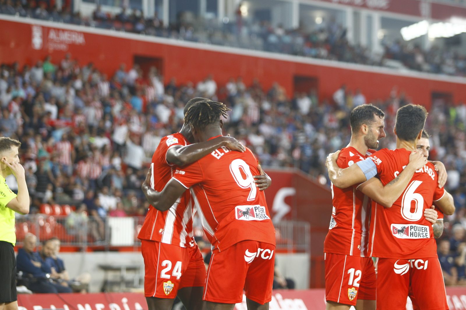 Imágenes del partido de fútbol U.D. Almería-Girona F.C.