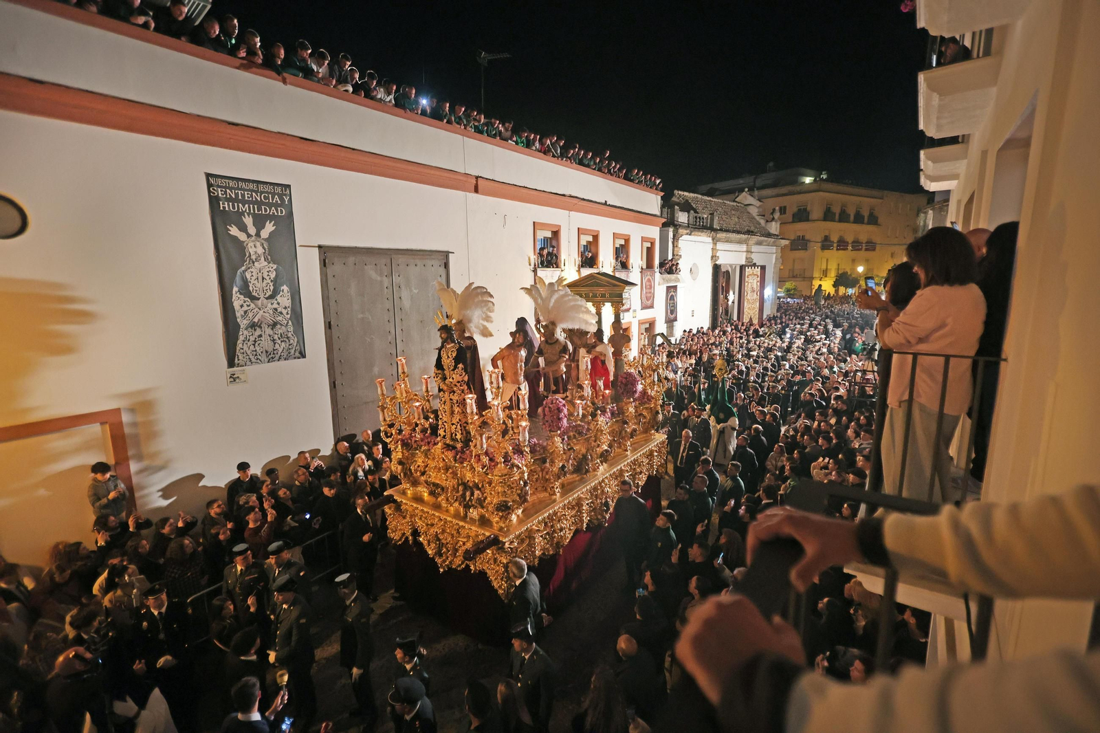 Imágenes de las Hermandades de la madrugada del Viernes Santo en Jerez 2025