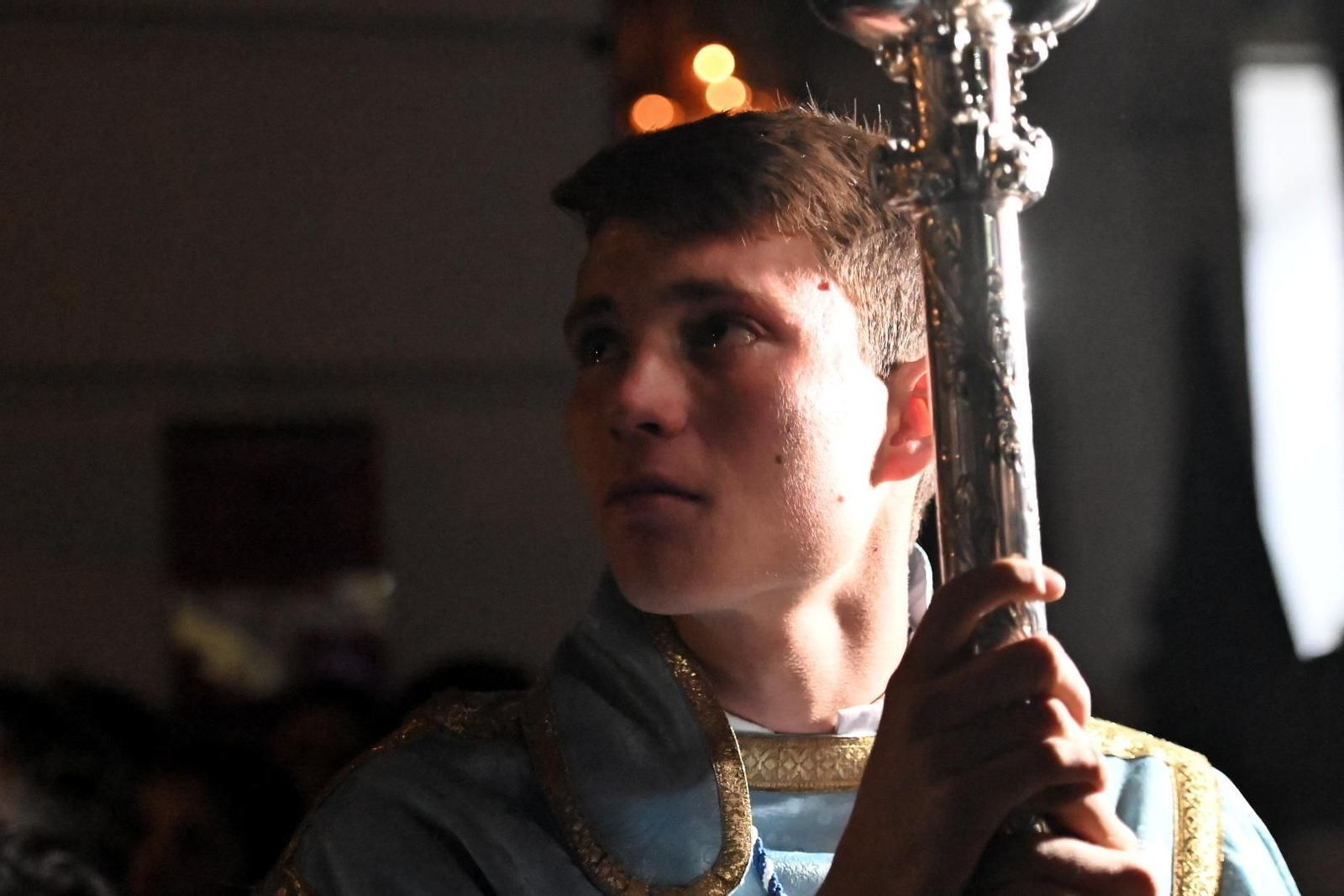 El íntimo traslado del Prendimiento en este Martes Santo de Córdoba, en imágenes