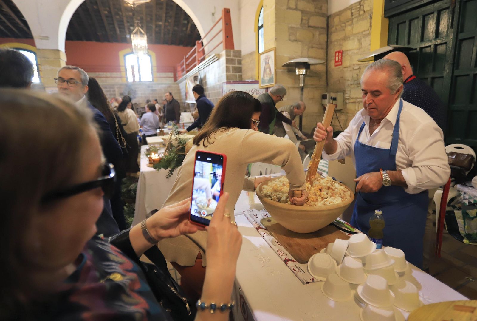 La Hermandad del Rocío de Jerez celebra el XV concurso de ajo campero