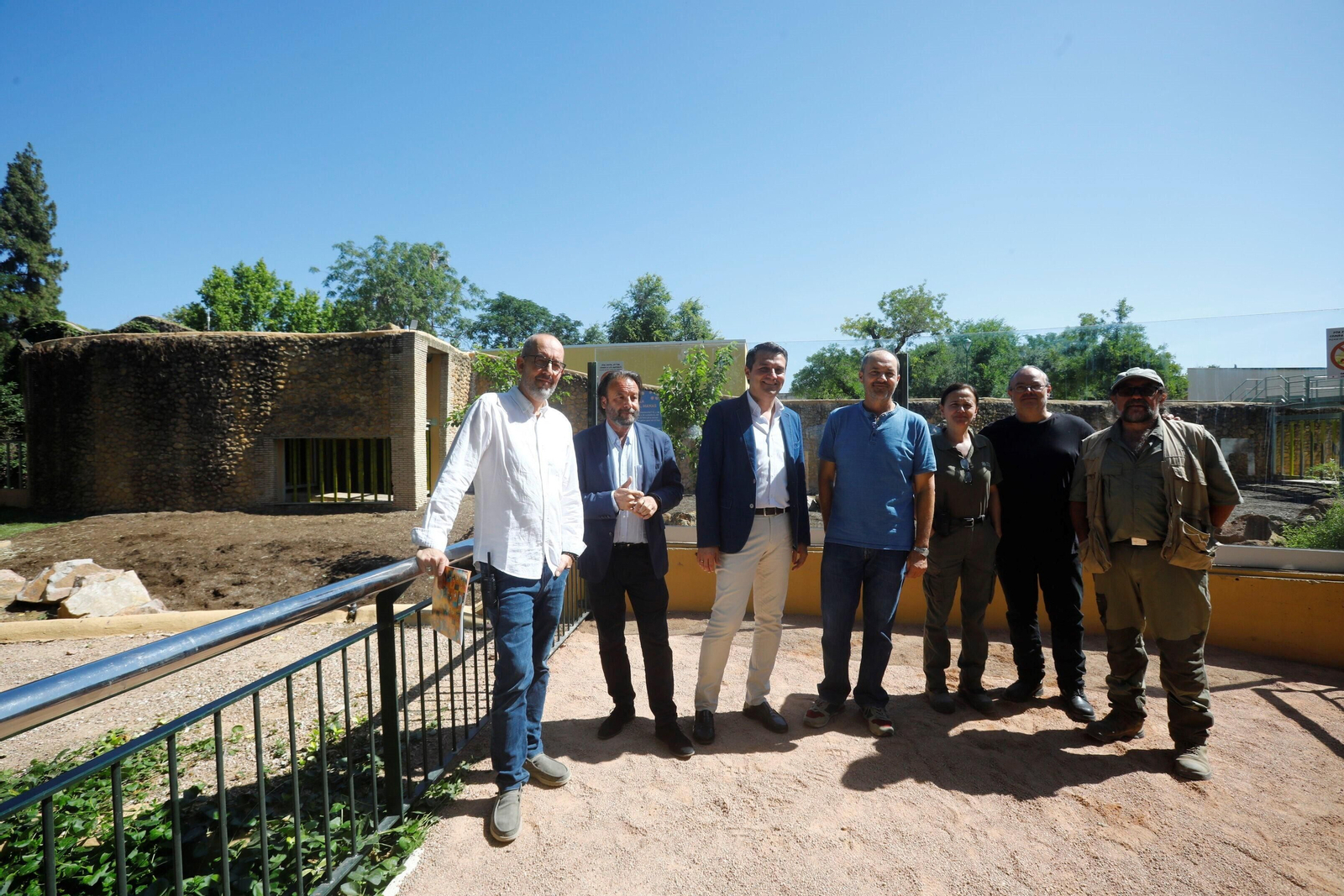 Así es Manas, el rinoceronte indio del Zoo de Córdoba