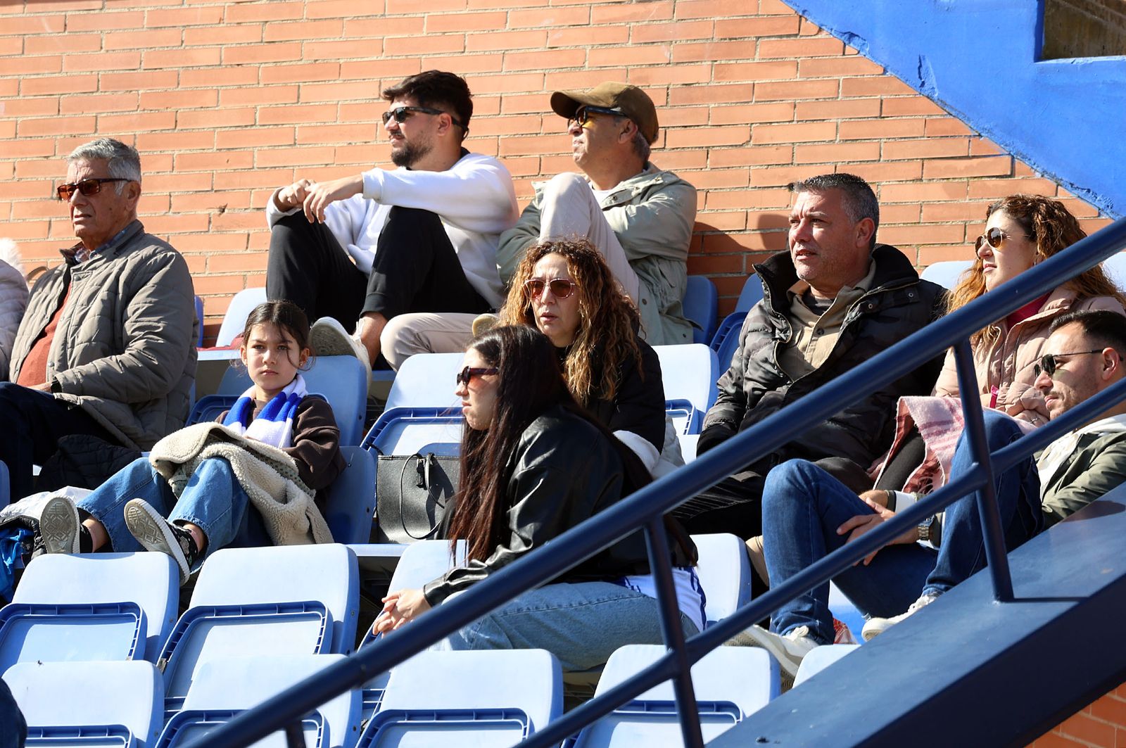 Búscate en las gradas del Nuevo Colombino en el Recre-Yeclano