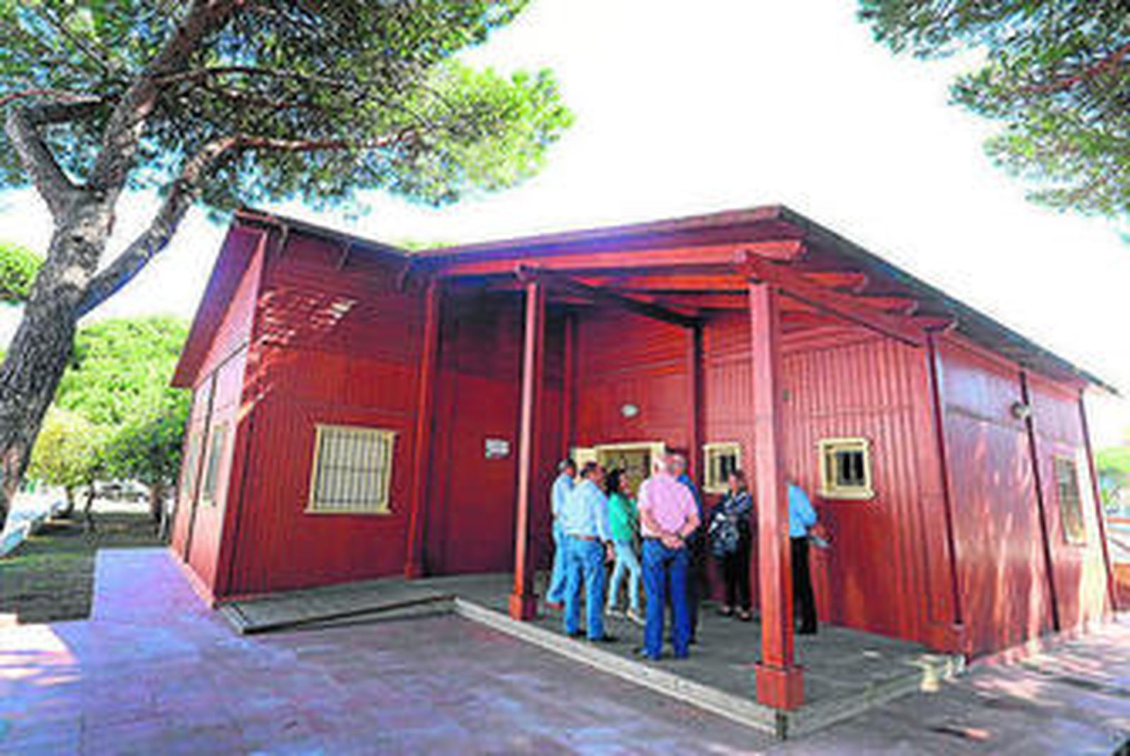 Vista exterior de la nueva sede de Cáritas en la zona de la playa.