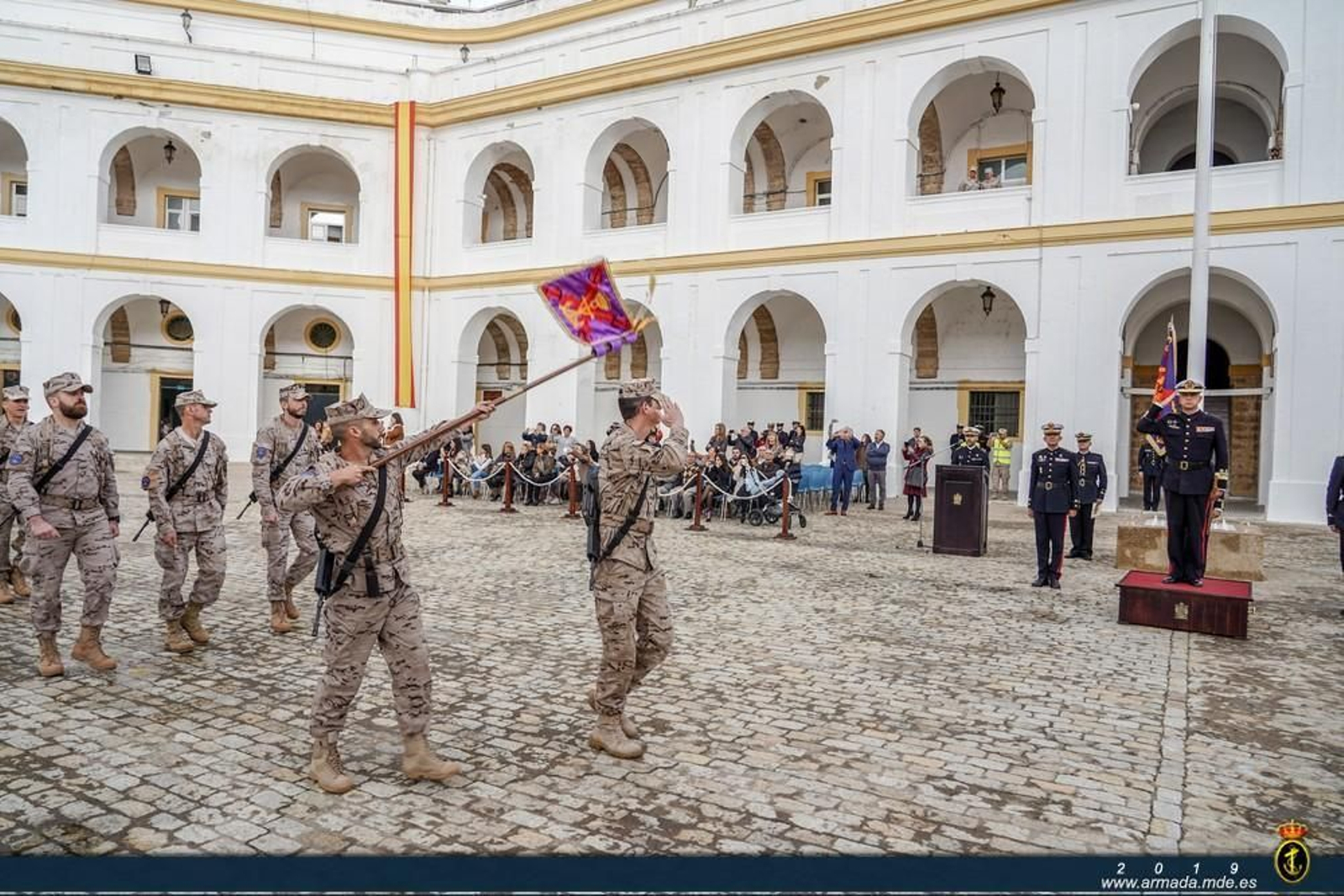 Las imágenes del recibimiento a los infantes de Marina de Mali