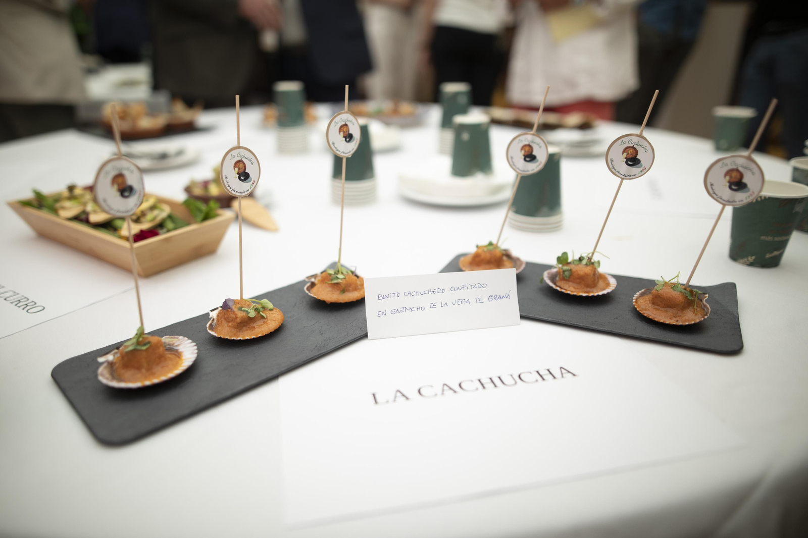 Bonito Cachuchero Confitado en Gazpacho de la Vega de Graná (Caseta La Cachucha)