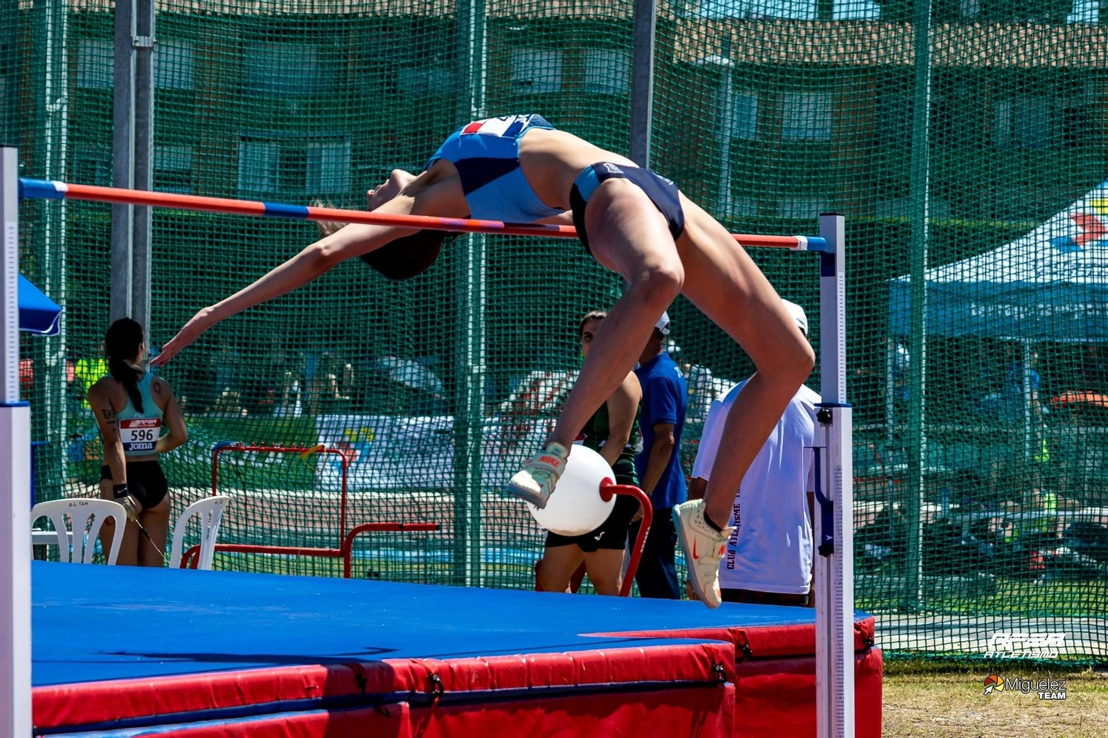 Una Stancevmen uno de sus saltos en Tarragona.