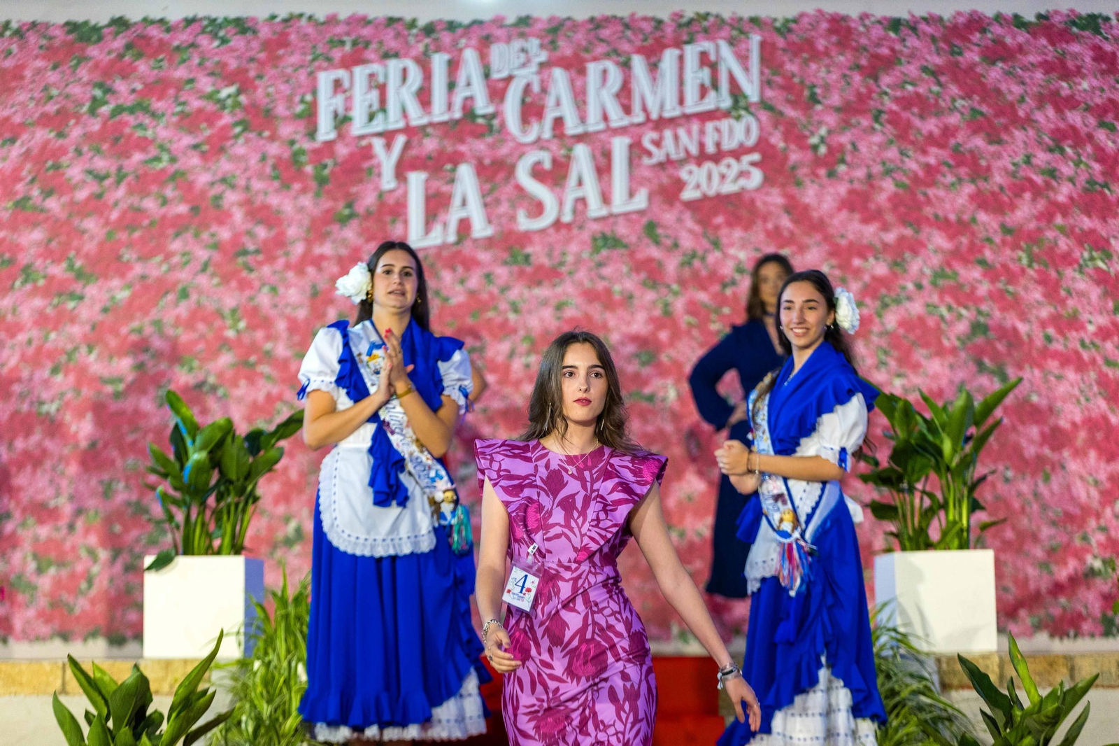 Las imágenes de la Gala de Elección de las Salineras en San Fernando