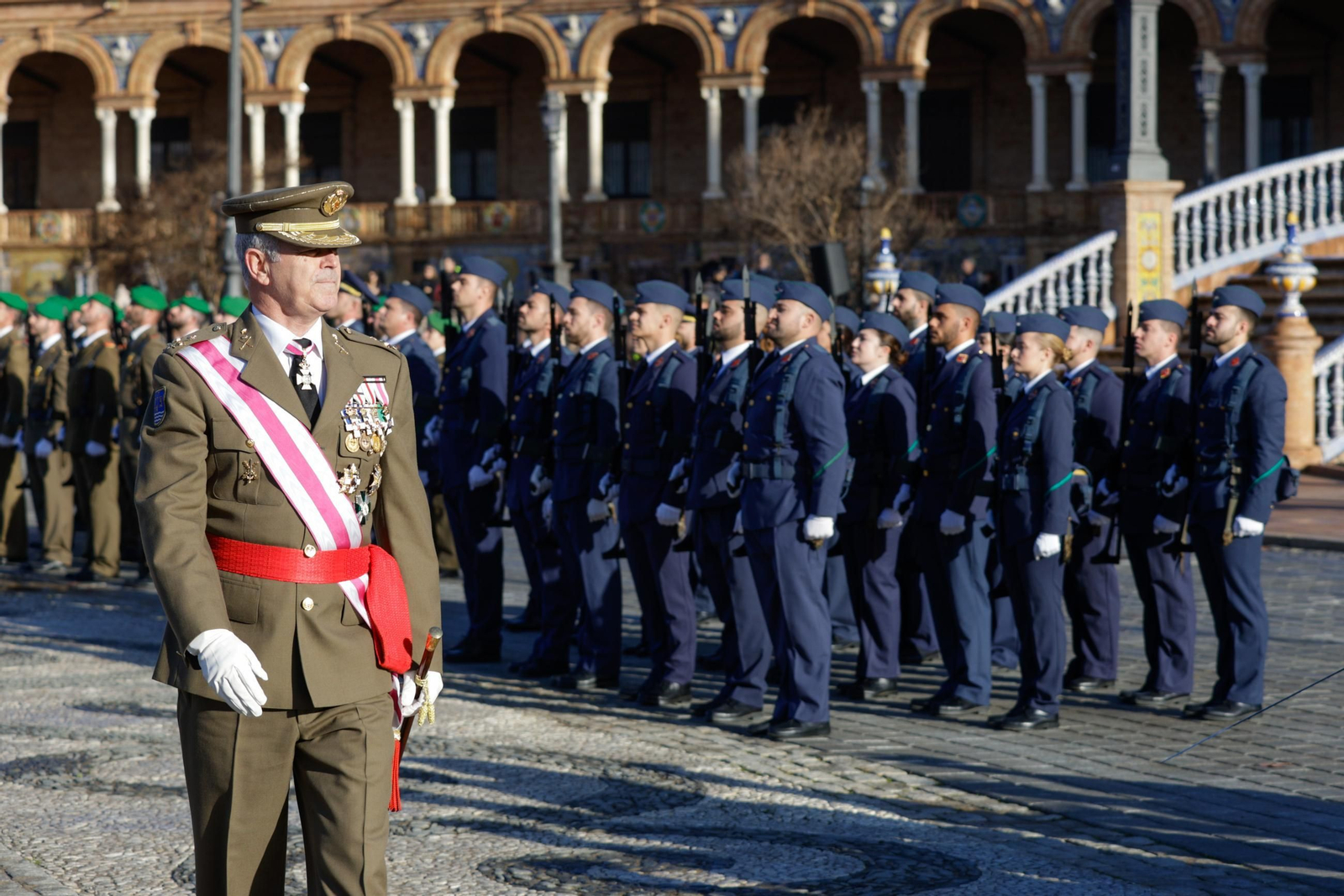 Fotos del acto de la Pascua Militar en Capitanía