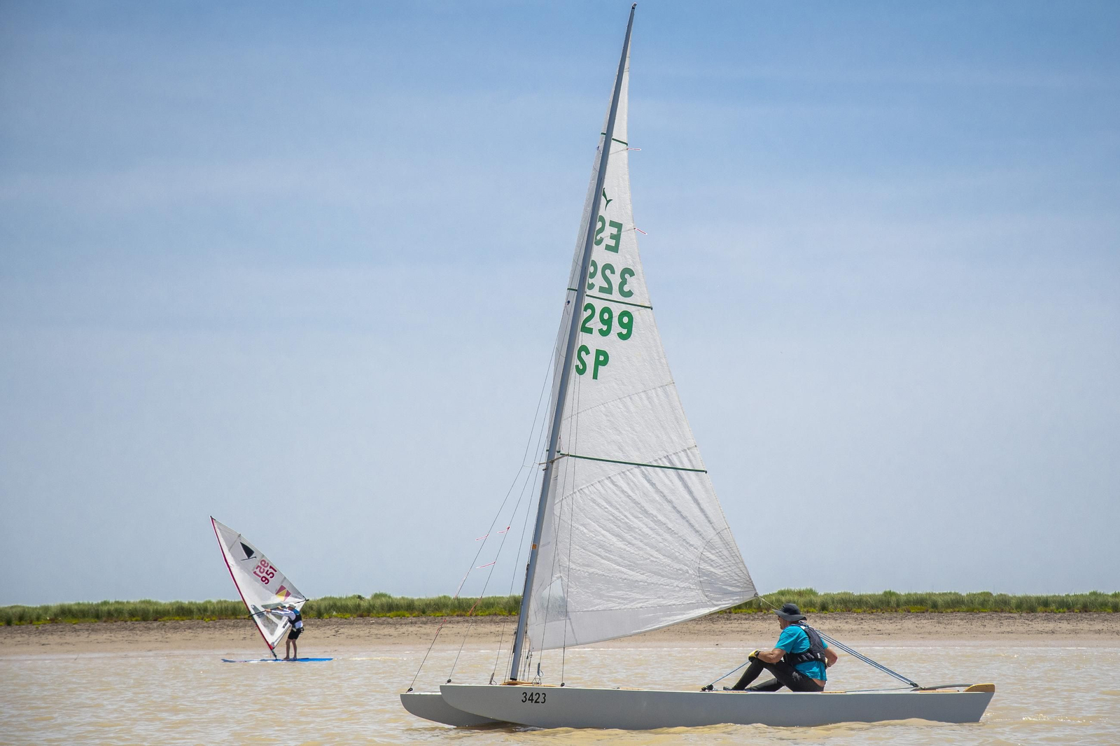 Las espectaculares fotos del Ascenso a Vela del Guadalquivir