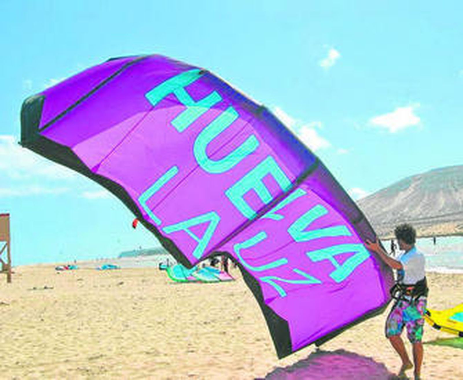 Promoción onubense en el encuentro de kitesurf en Fuerteventura .