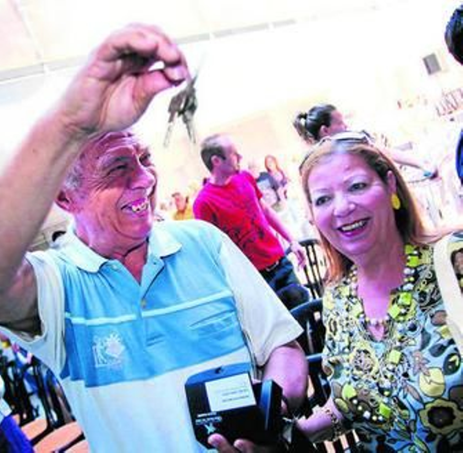 Imagen de archivo de un acto de entrega de llaves en Soliva.