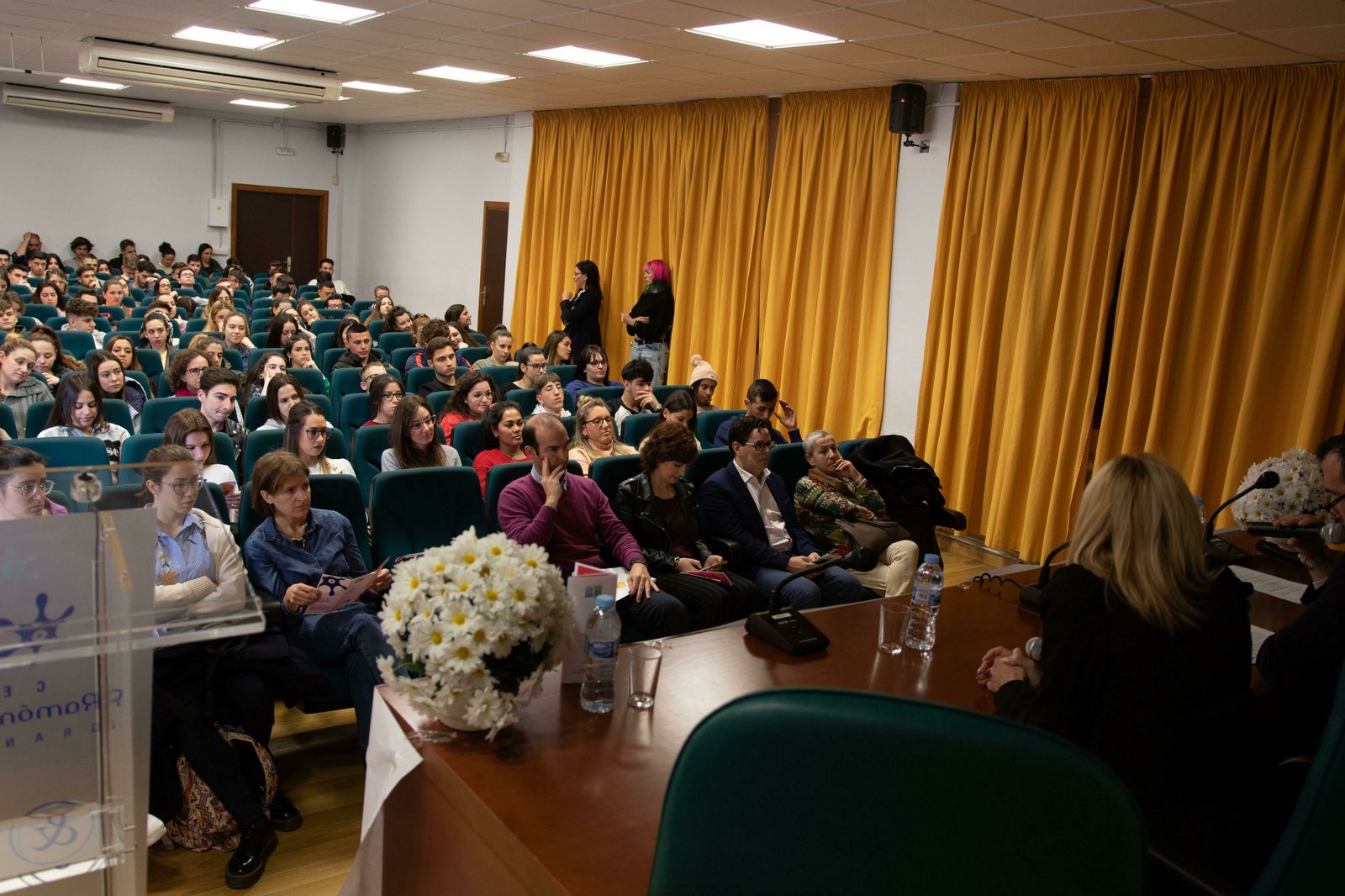 Inauguración de las I Jornadas de Emprendimiento del CES Ramón y Cajal de Granada