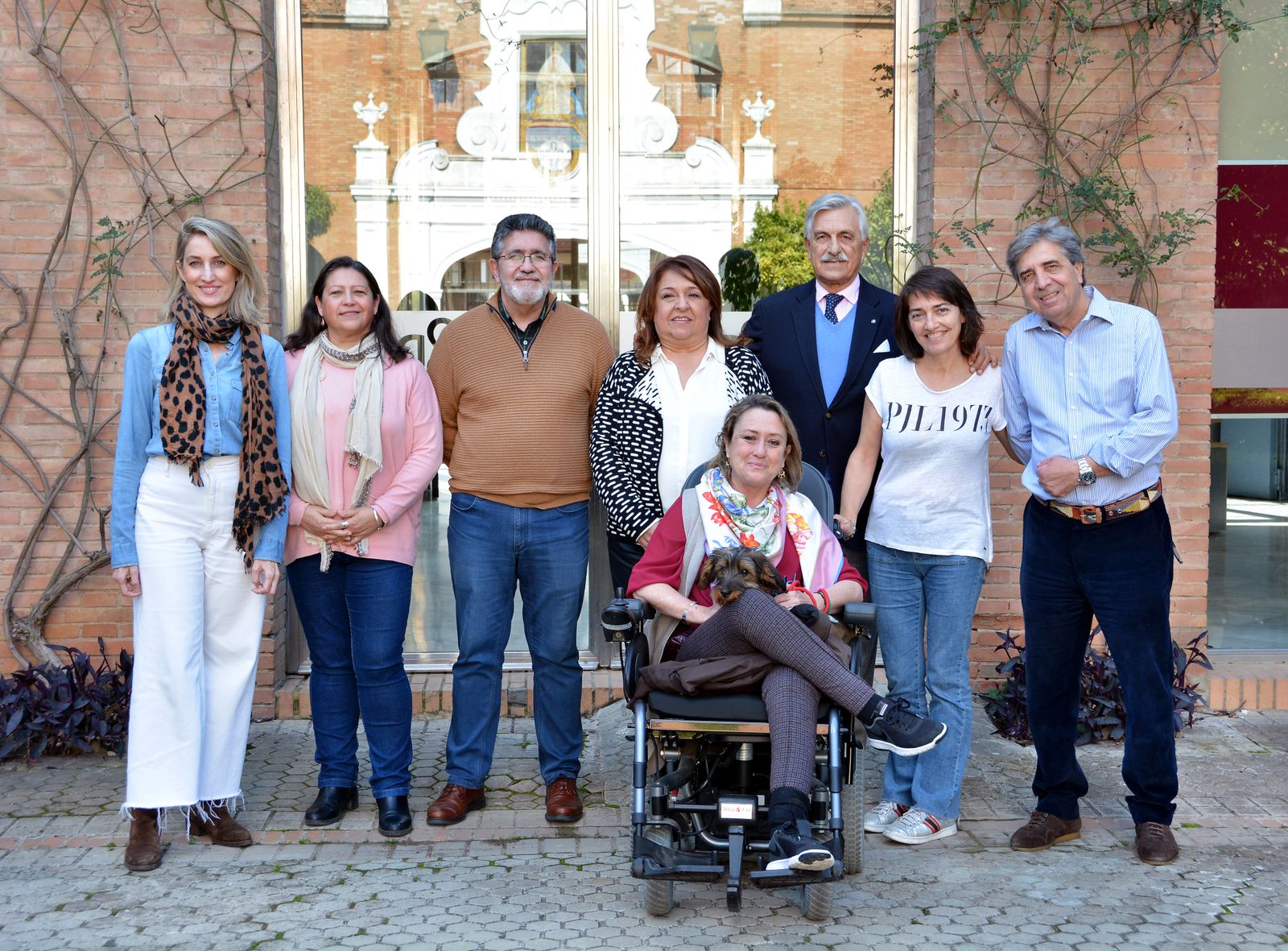 Paciente de ELA, familiares y amigos, miembros de la Asociación ELA Andalucía.