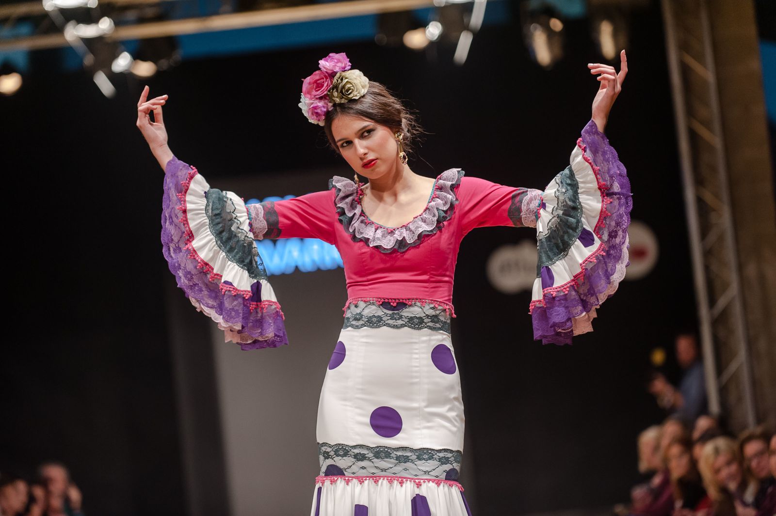 El desfile de Carmen Navarro, en imágenes