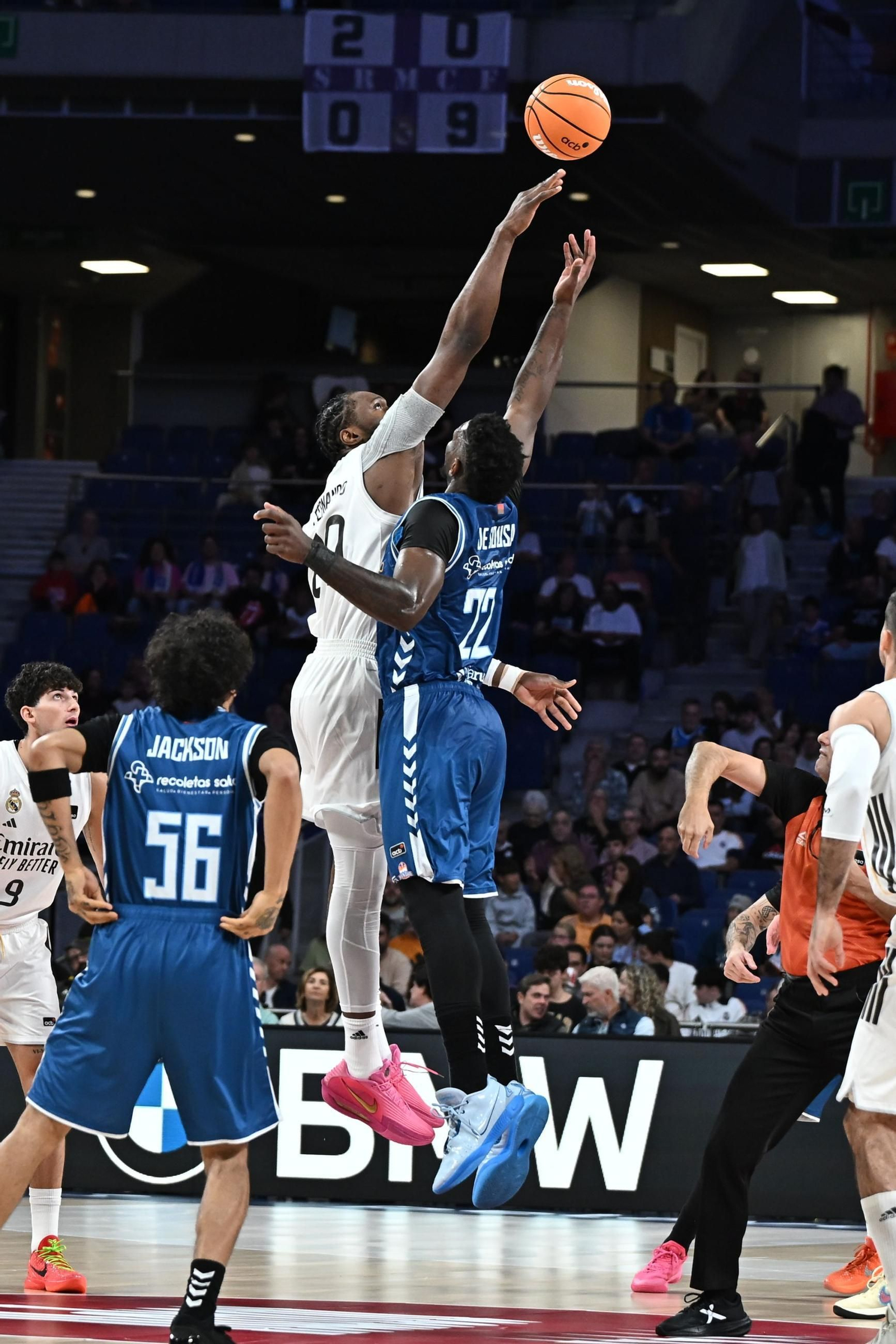 Yannick Nzosa, siete puntos en siete minutos ante el Real Madrid