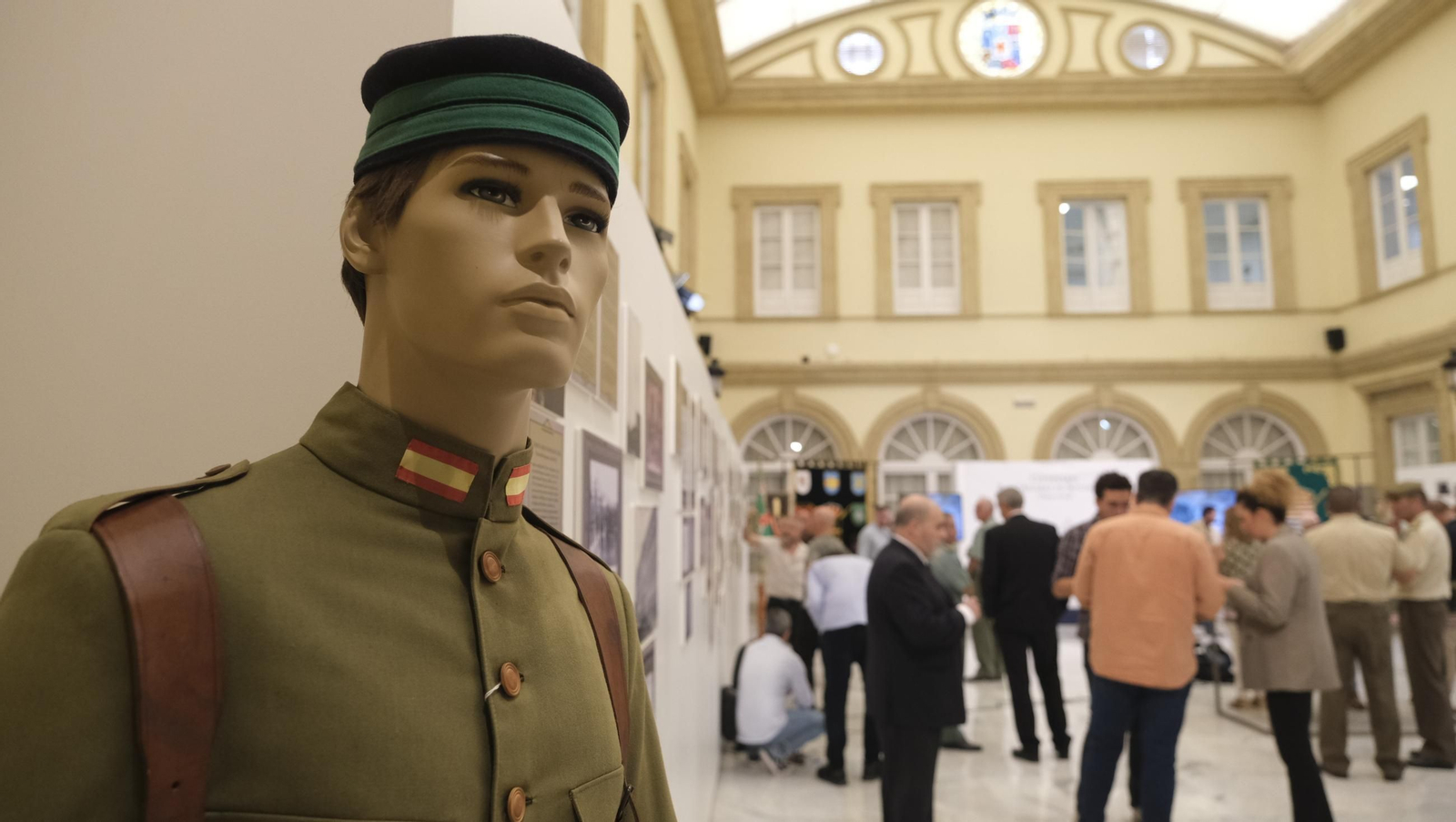 Imágenes del centenario de la Base del Ejército de Tierra "Álvarez de Sotomayor"