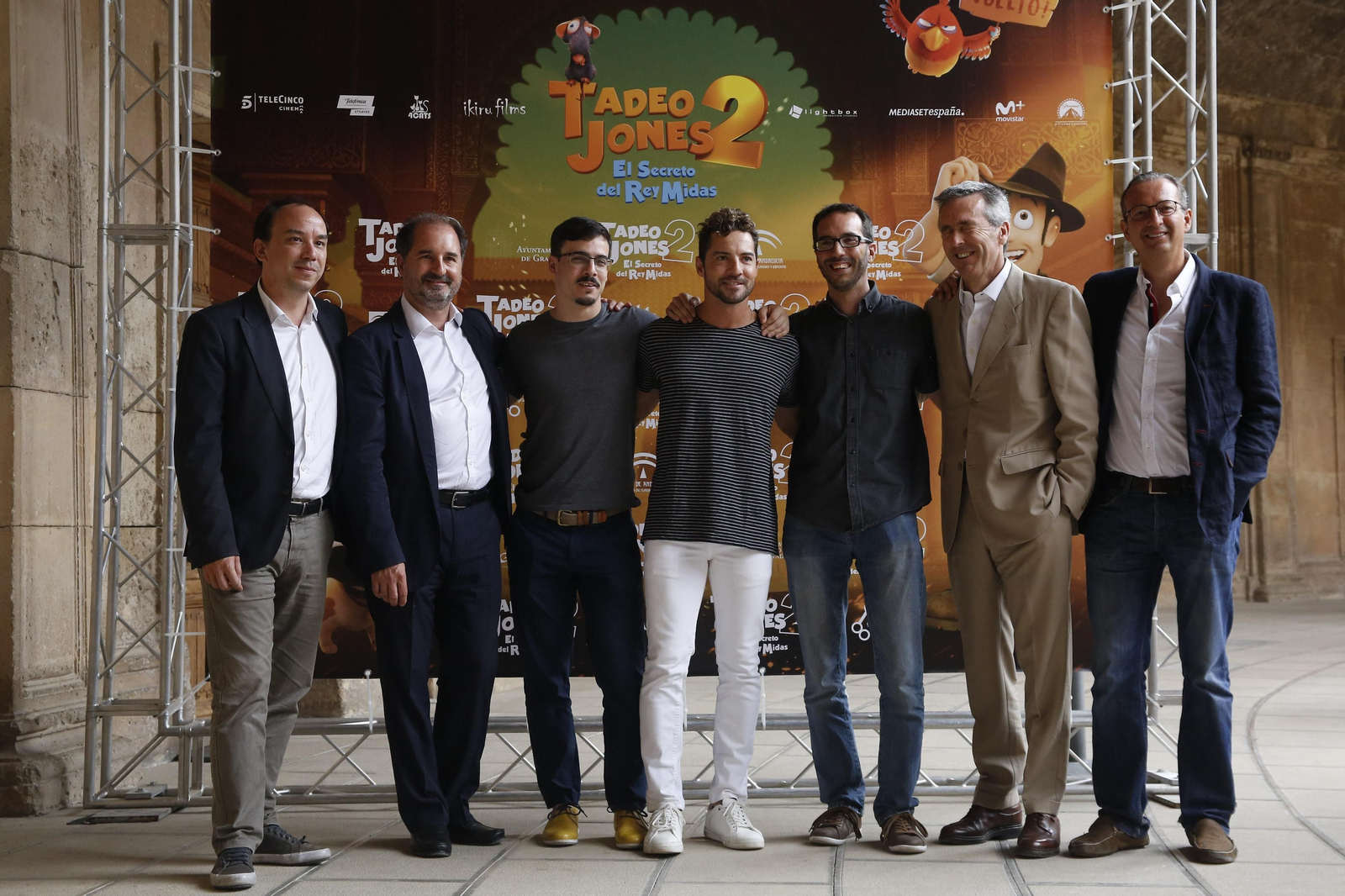 Directores, productores y artistas que han participado en la segunda parte de 'Tadeo Jones', entre los que se encuentra David Bisbal.