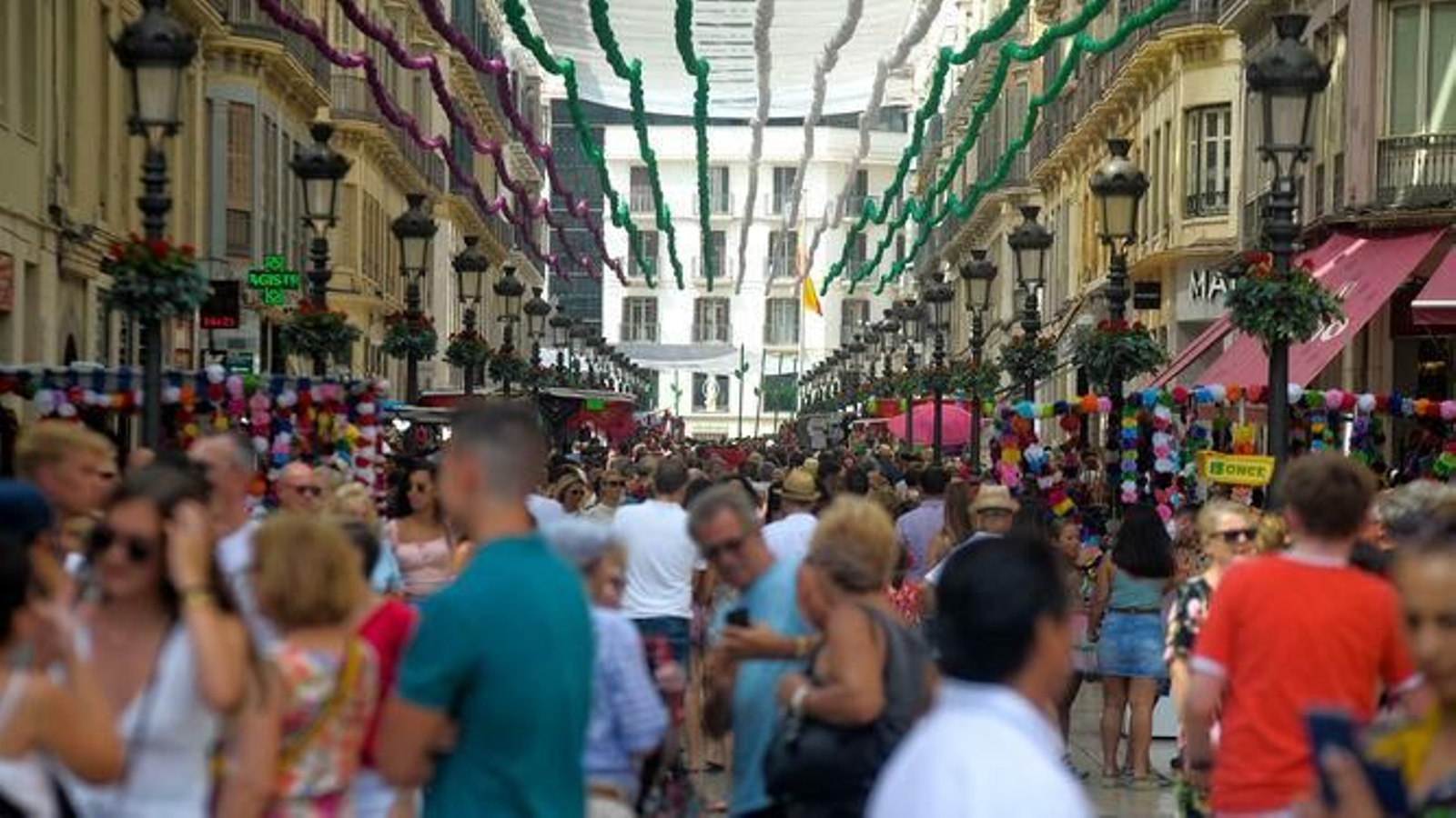 Feriantes en el centro de Málaga. Feriantes en el centro de Málaga.