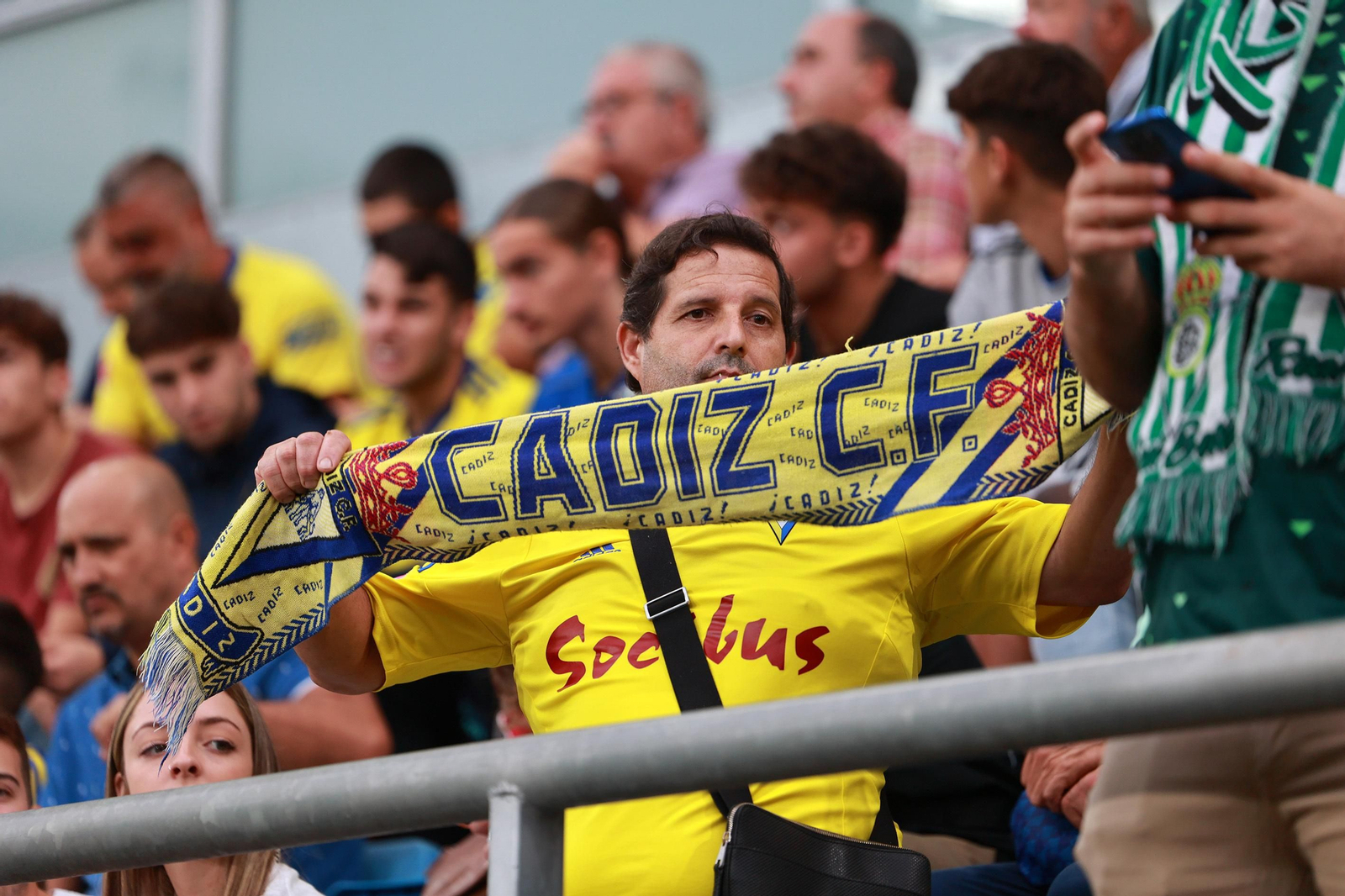 El partido del Cádiz C.F.-Real Betis, en imágenes