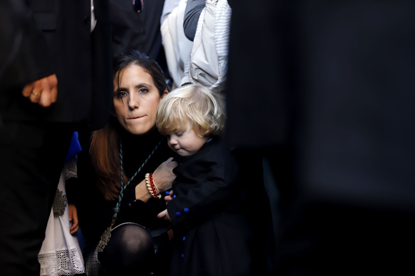 La Hermandad de la Buena Muerte procesiona por las calles de Huelva