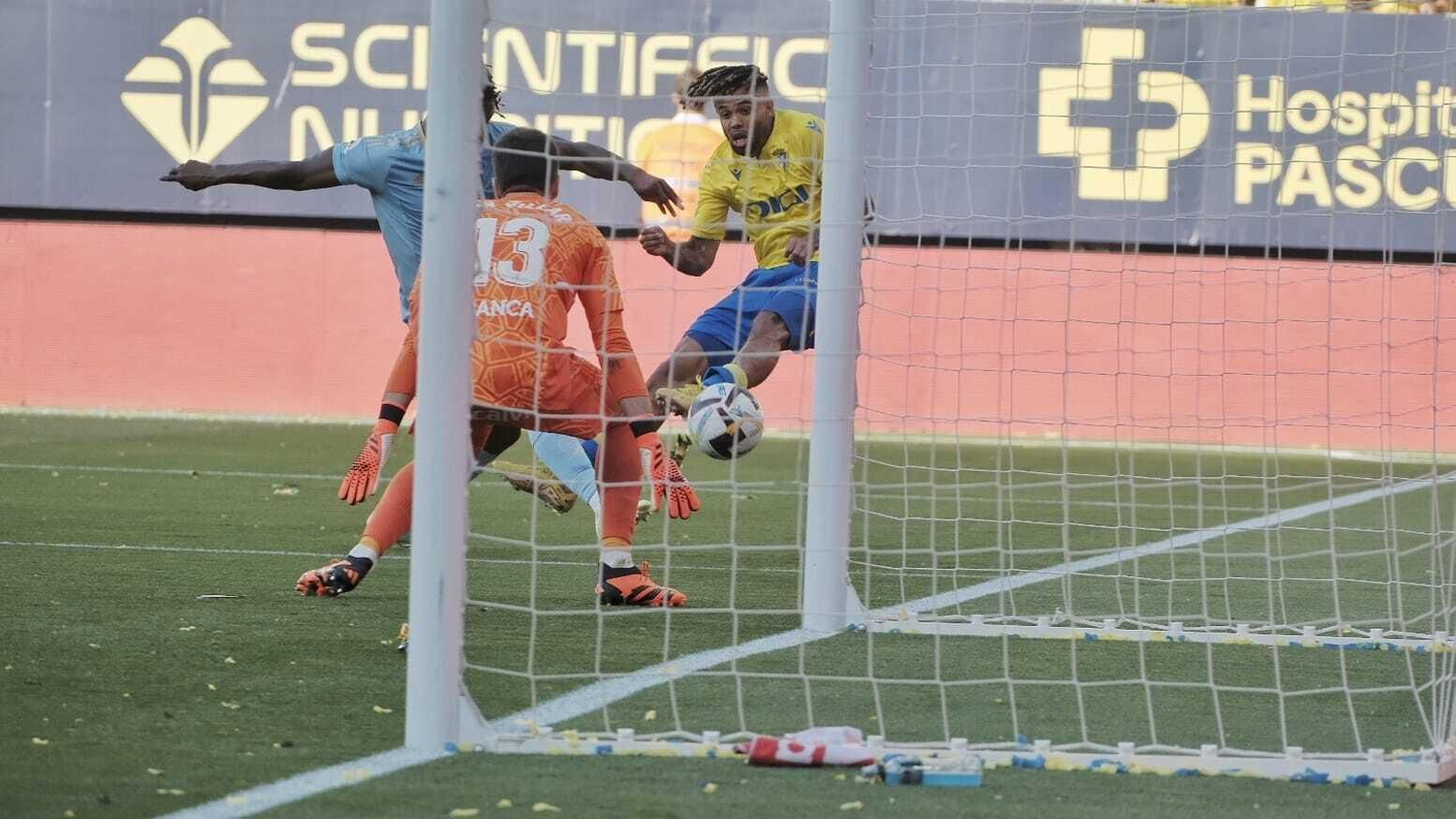 Todas las imágenes del Cádiz C.F.-Celta
