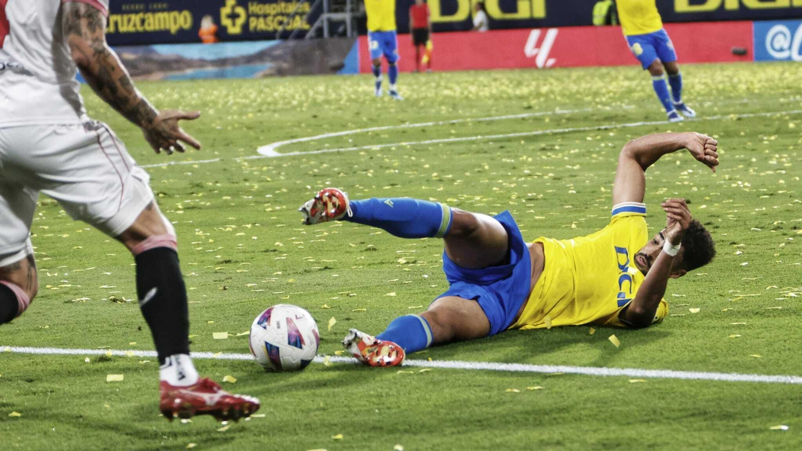 Búscate entre las imágenes del partido Cádiz Cf - Sevilla