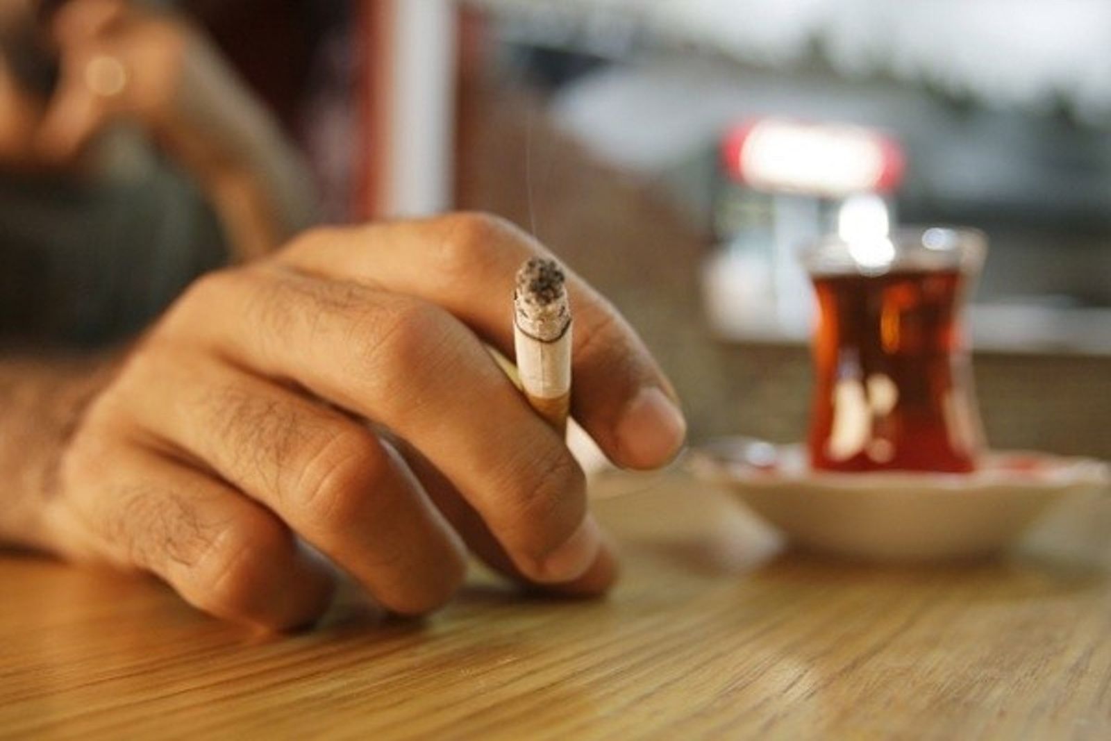 Si los progenitores son fumadores, afecta a la salud cardiovascular del bebé.