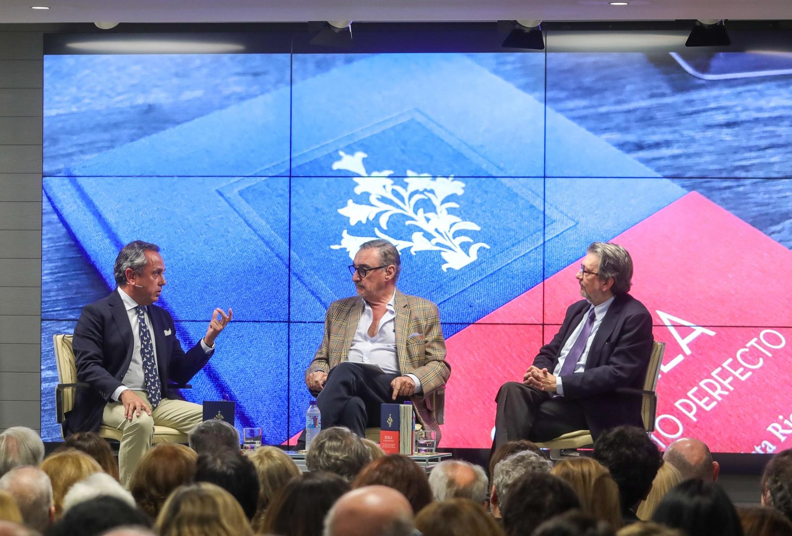 Presentación del libro 'Sevilla. El pretérito perfecto'