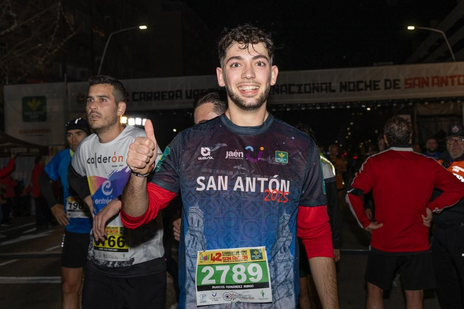 En imágenes: búscate en tu llegada a meta de la Carrera de San Antón 2025 (7)